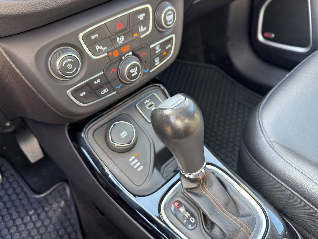 JEEP Compass 1.4 MultiAir Limited AWD-image-14