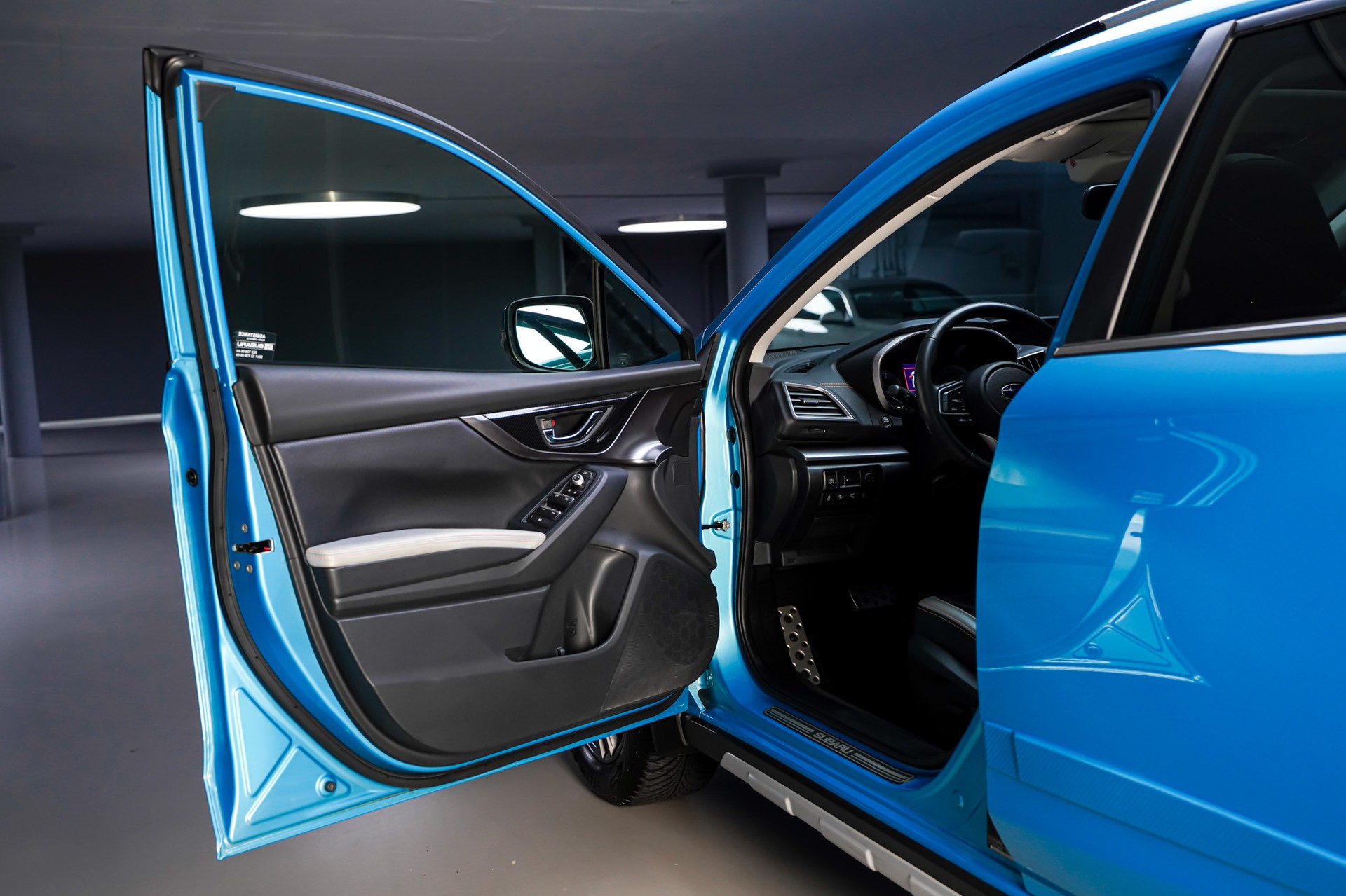 SUBARU XV 2.0 e-Boxer Luxury AWD Lineartronic-image-7