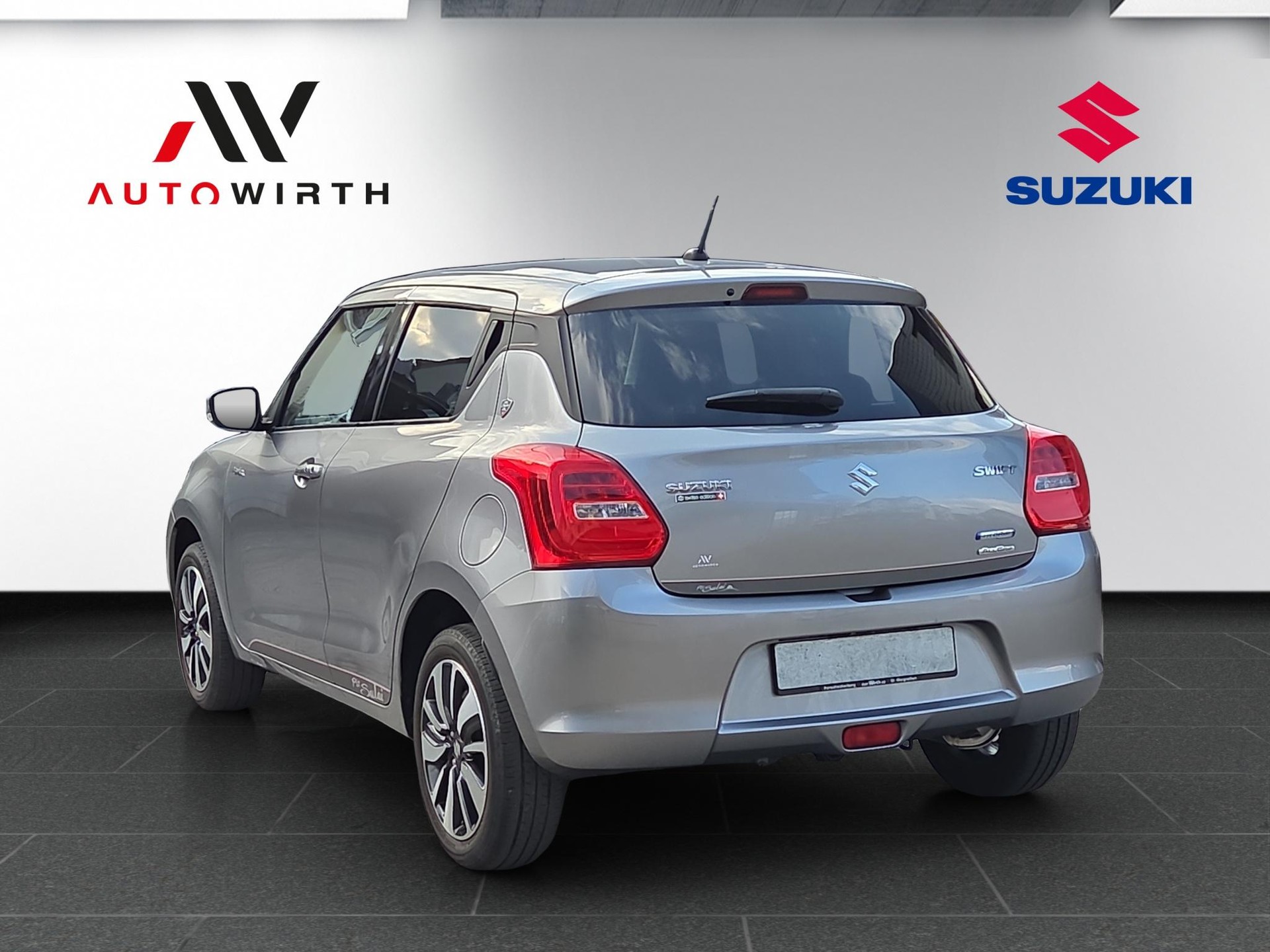 SUZUKI Swift 1.2 Piz Sulai Top Hybrid 4x4-image-6