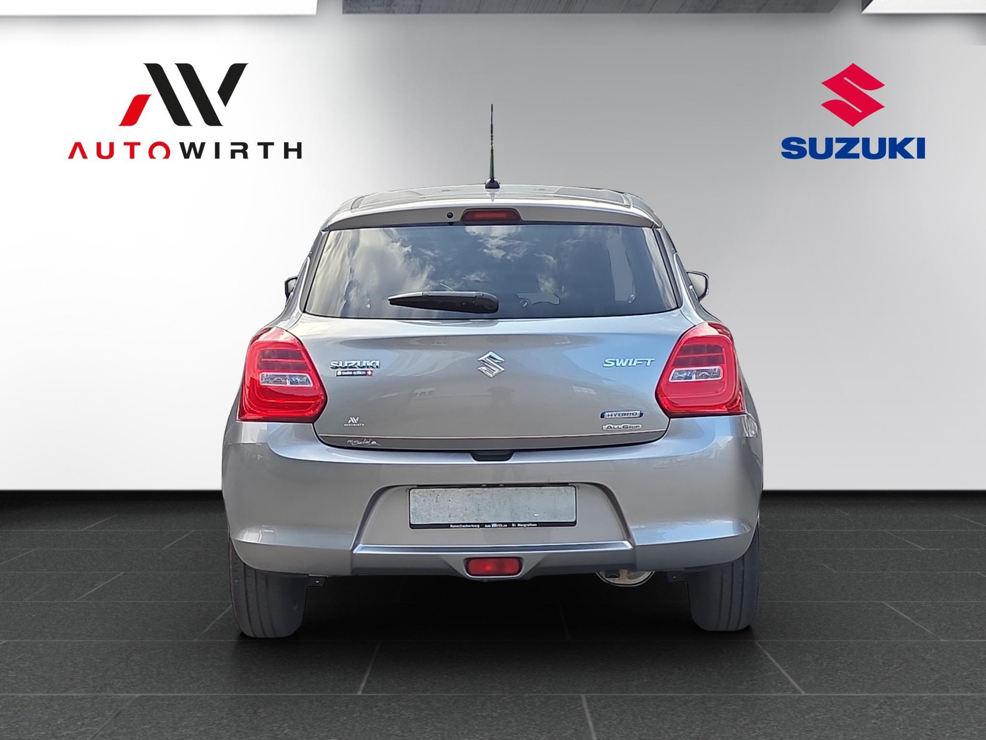 SUZUKI Swift 1.2 Piz Sulai Top Hybrid 4x4-image-5