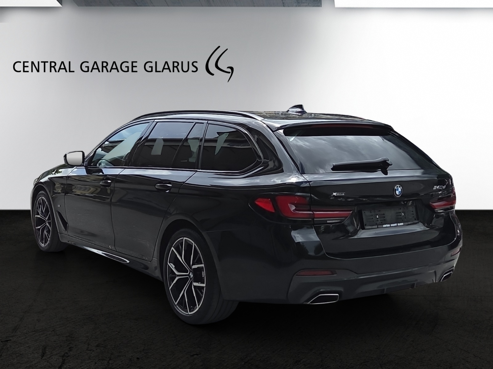 BMW 540d xDrive 48V Touring Pure M Sport Steptronic-image-6