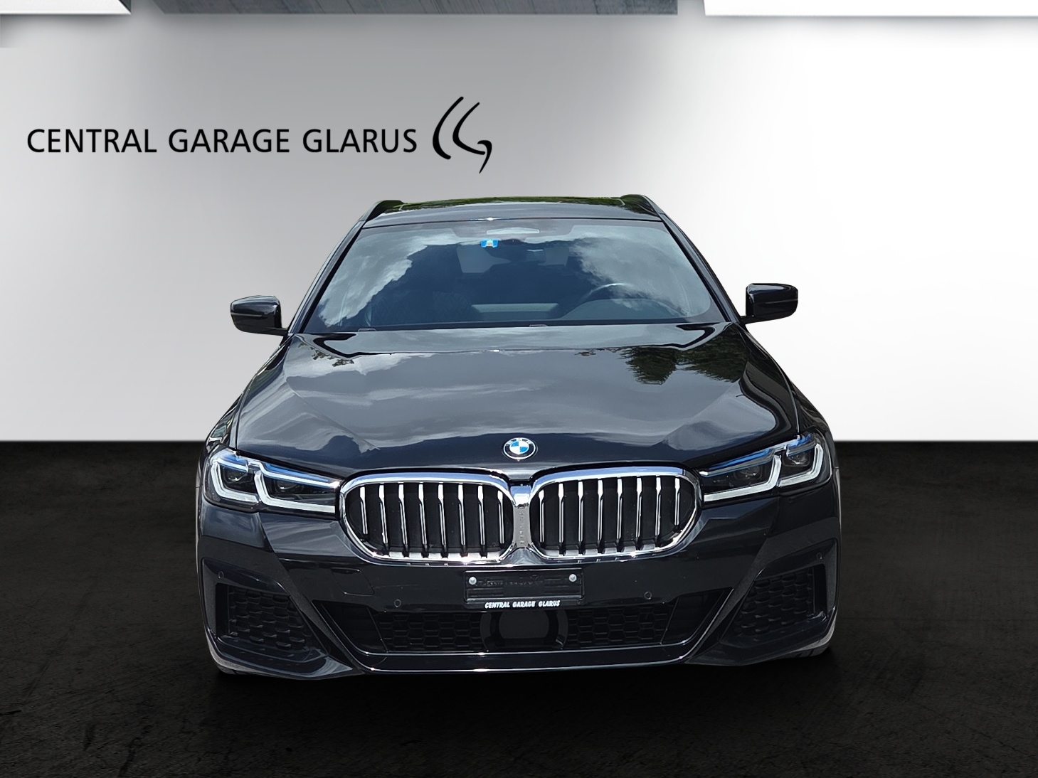 BMW 540d xDrive 48V Touring Pure M Sport Steptronic-showroom-element-2