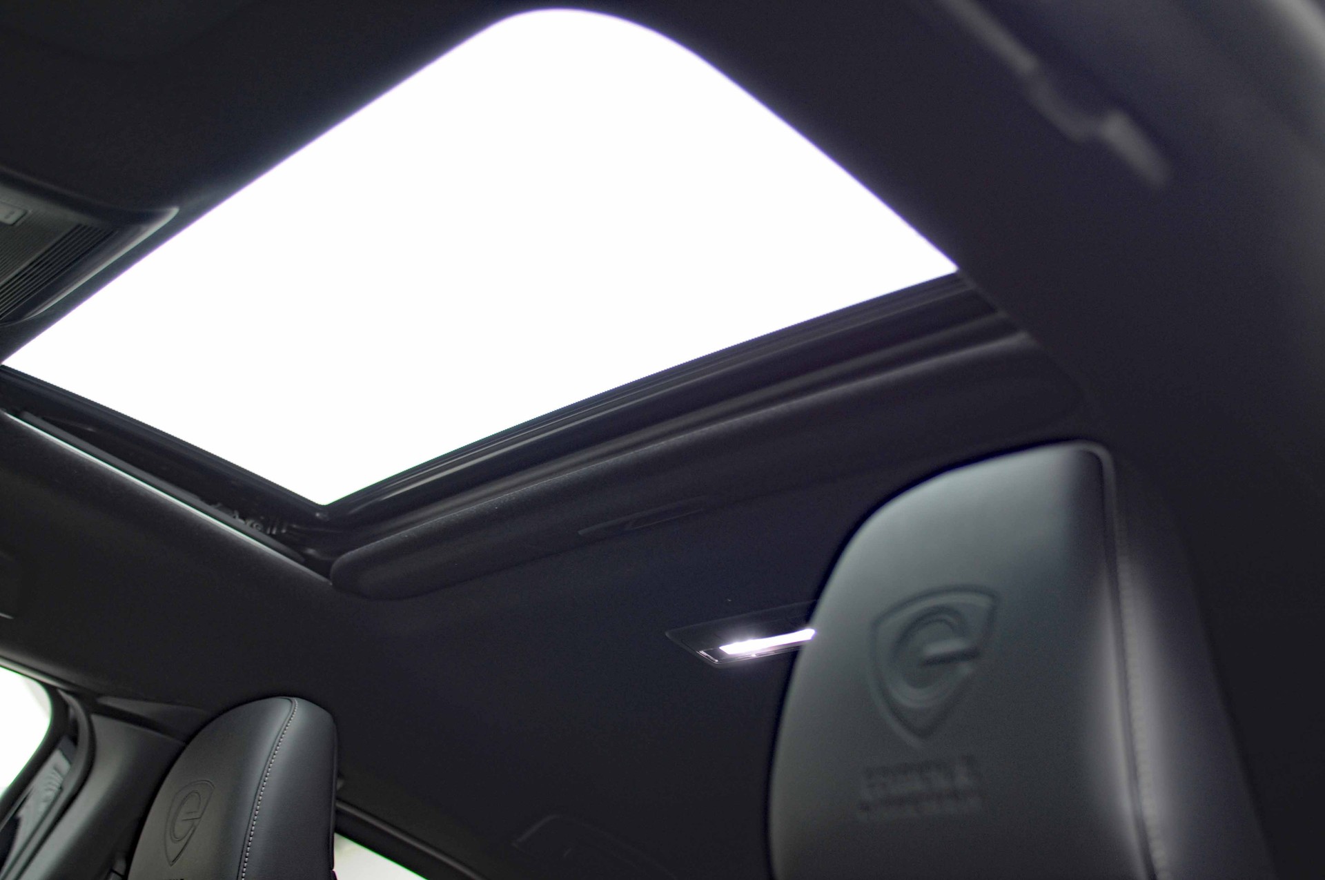 MAZDA e-Skyactiv R-EV 170 Edition R Swiss-image-25