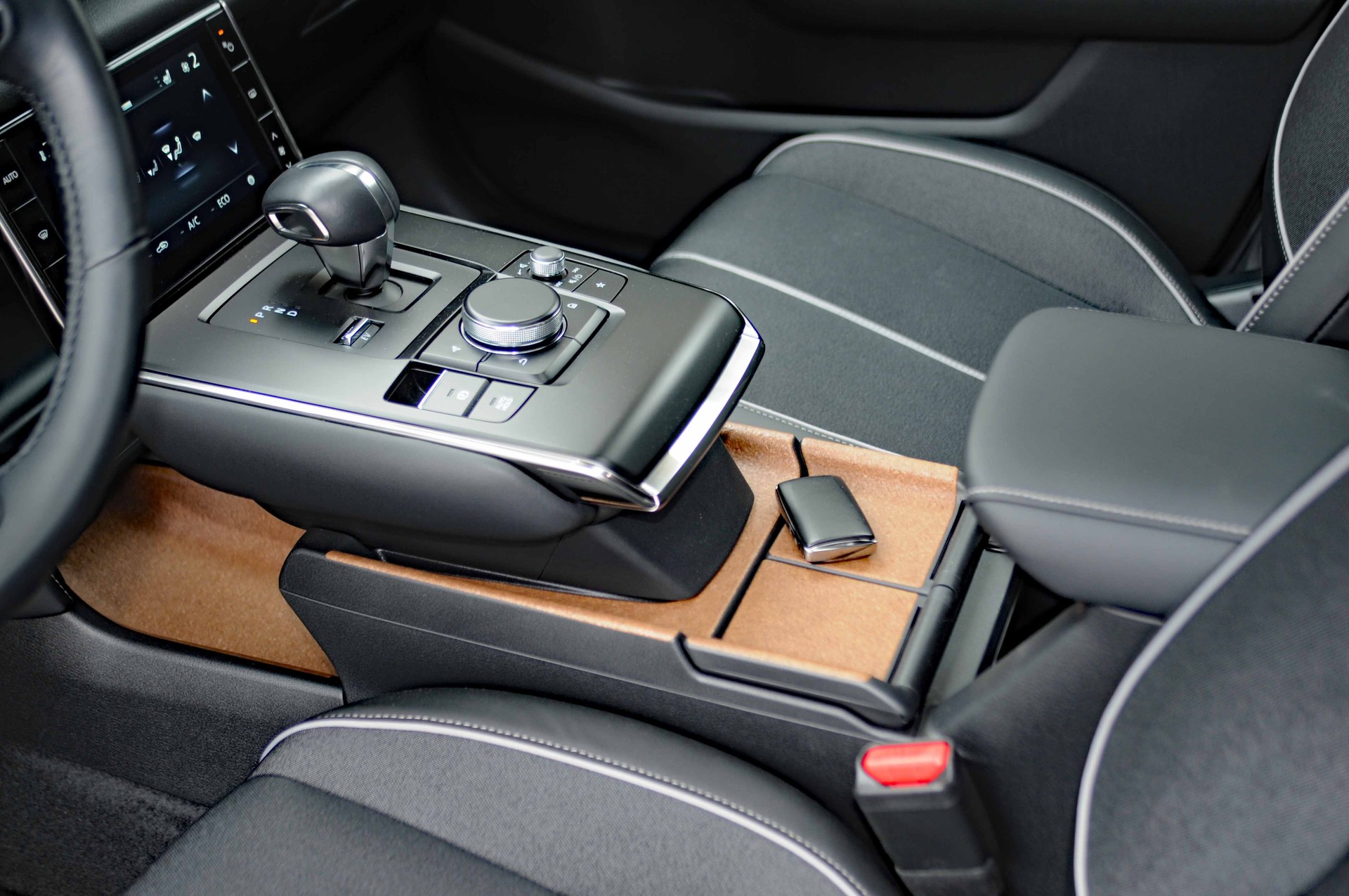 MAZDA e-Skyactiv R-EV 170 Edition R Swiss-image-16