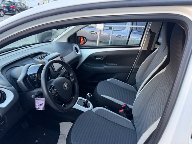 TOYOTA Aygo 1.0 VVT-i x-play X-shift-image-7