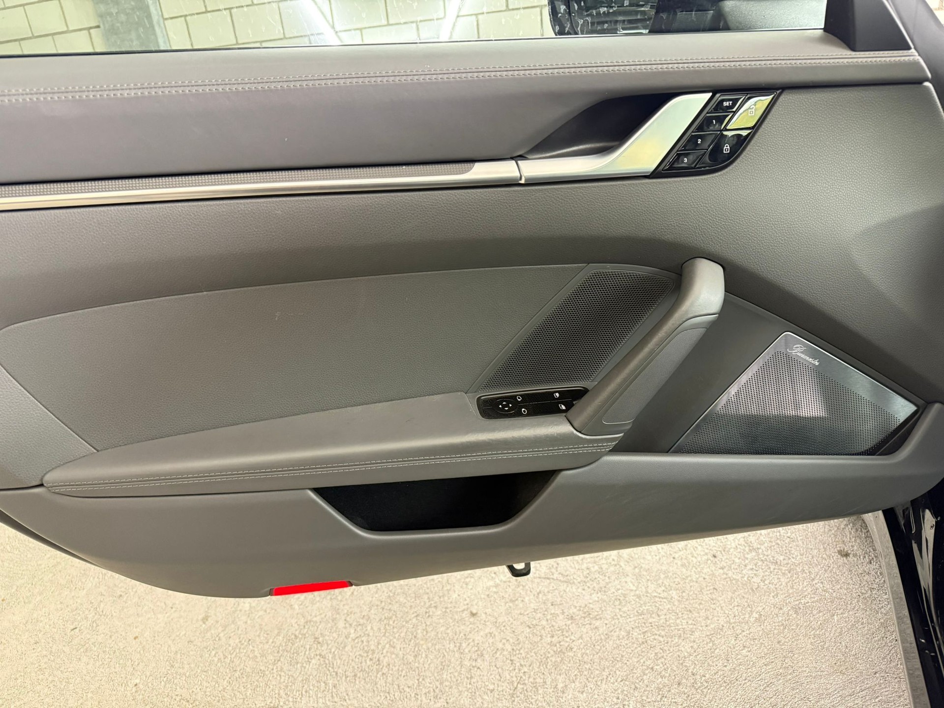 PORSCHE 911 Carrera 4S PDK-image-5
