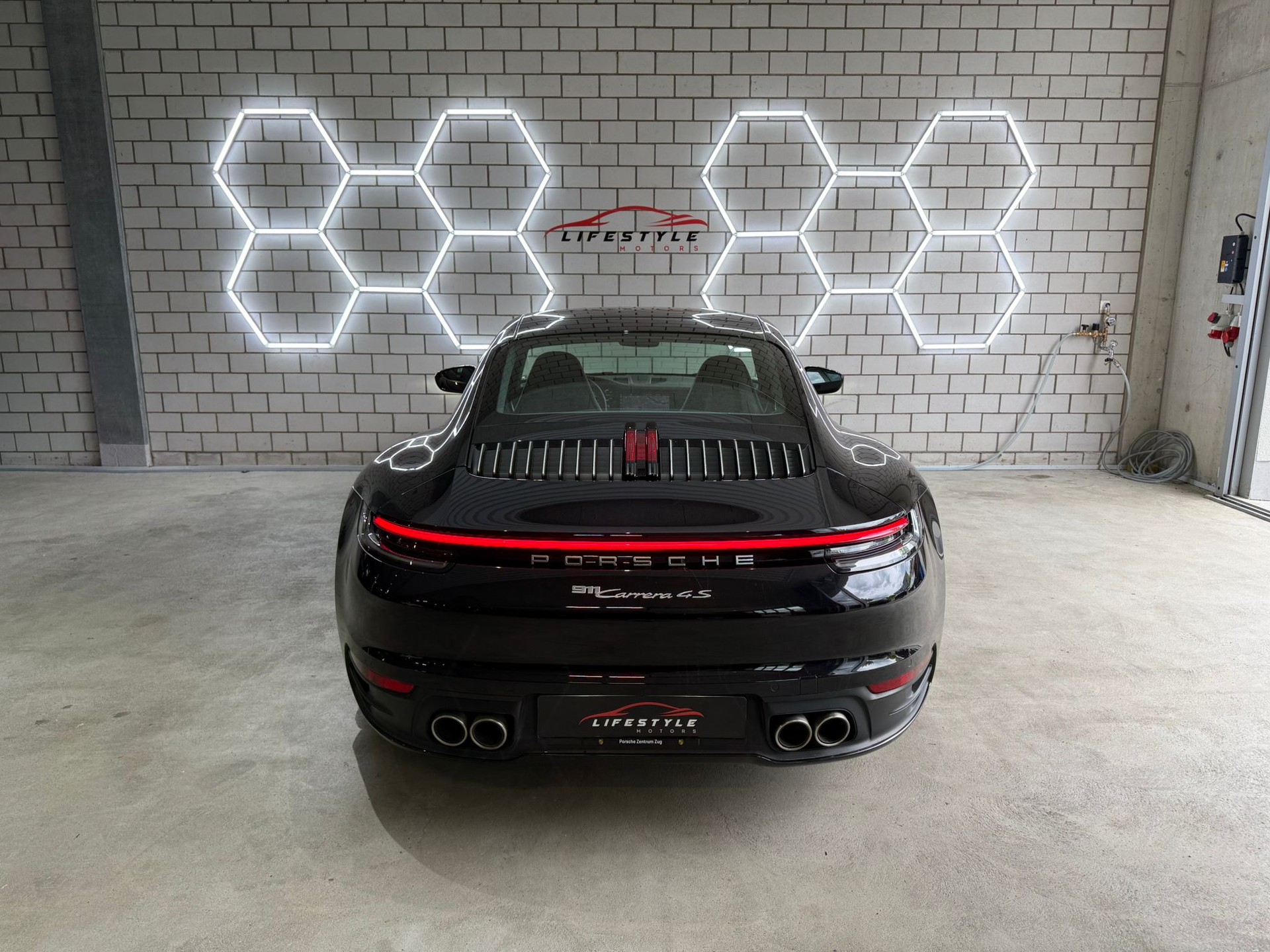 PORSCHE 911 Carrera 4S PDK-image-3
