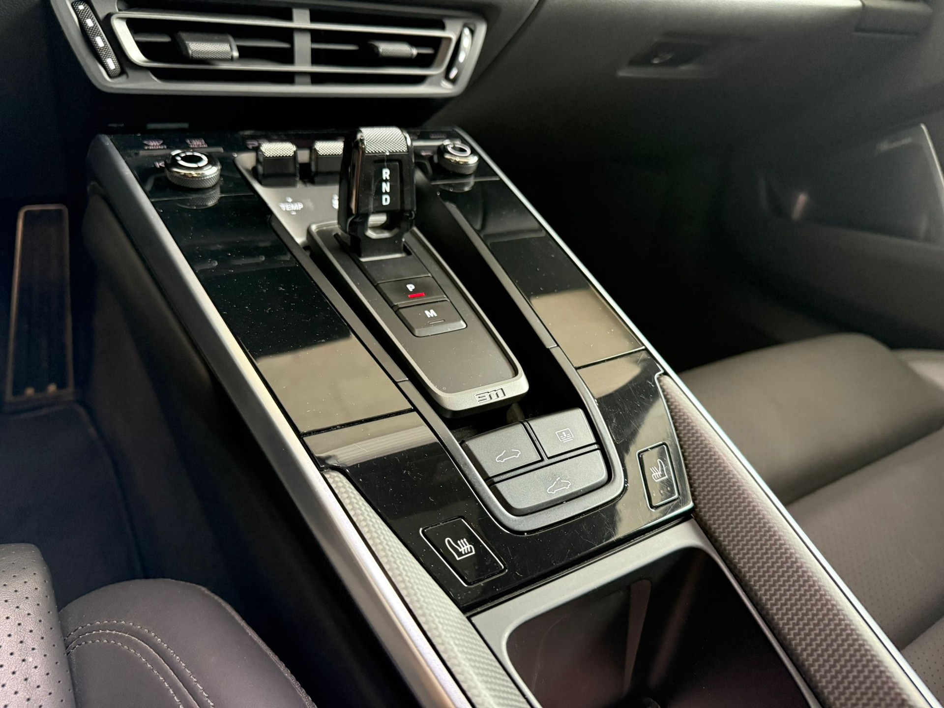 PORSCHE 911 Carrera 4S PDK-image-9