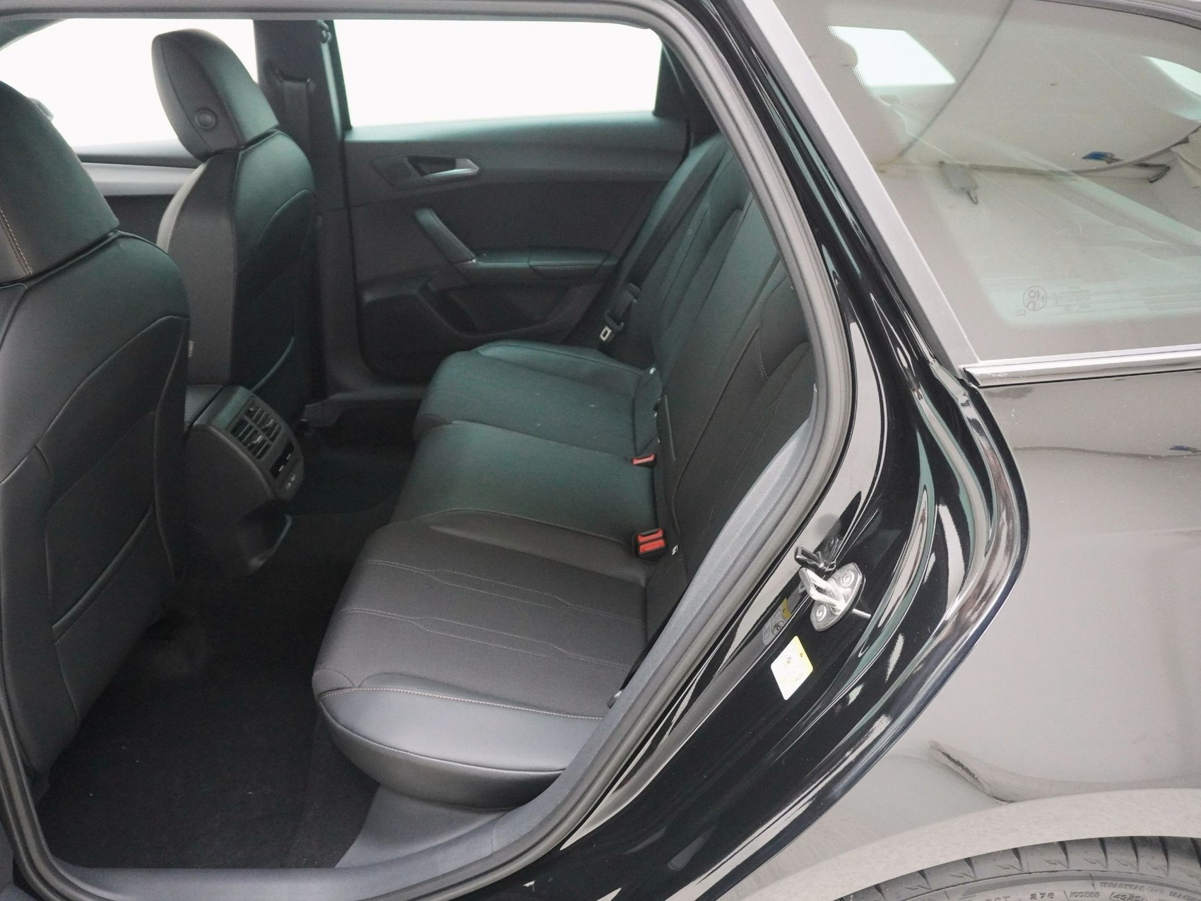 CUPRA Leon ST 2.0 TSI 4Drive DSG-image-13