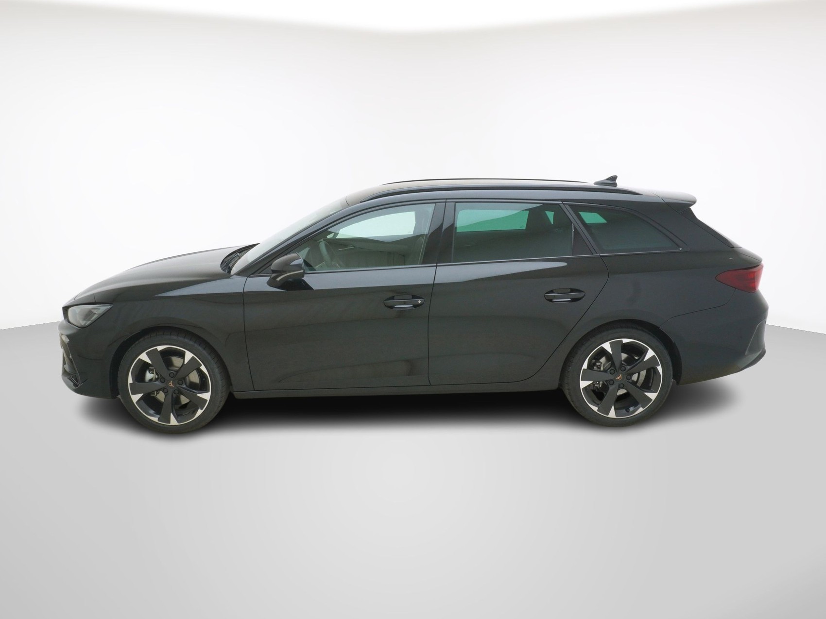 CUPRA Leon ST 2.0 TSI 4Drive DSG-showroom-element-1