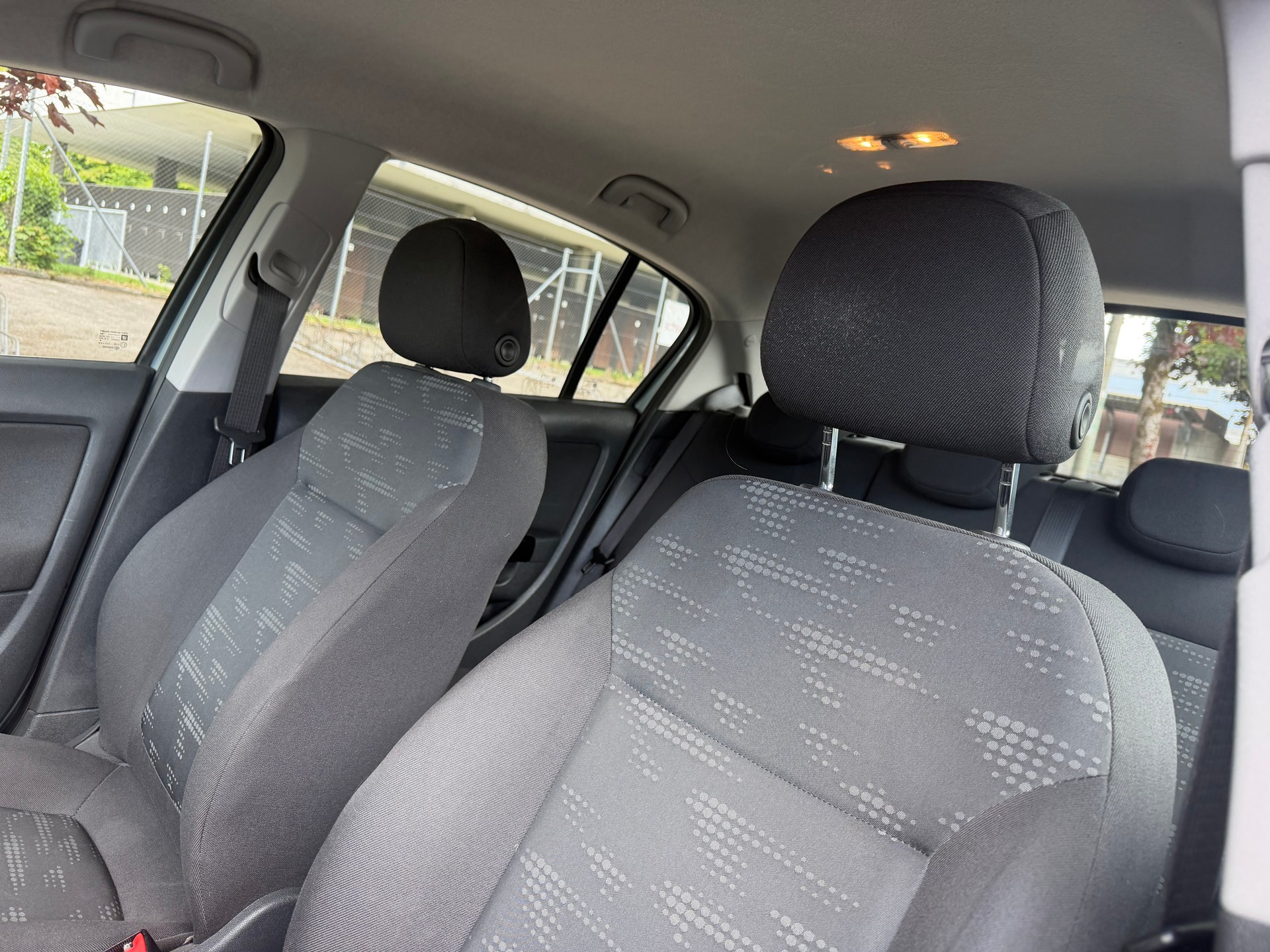 OPEL Corsa 1.4 TP Color Edition-image-9