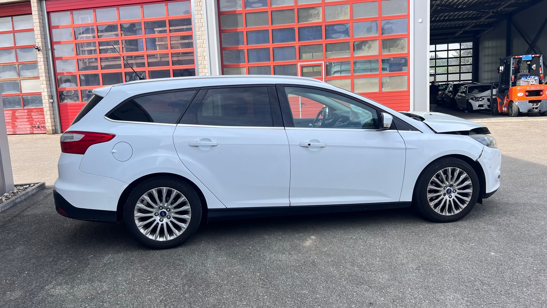 FORD Focus 1.6 SCTi Titanium-image-5