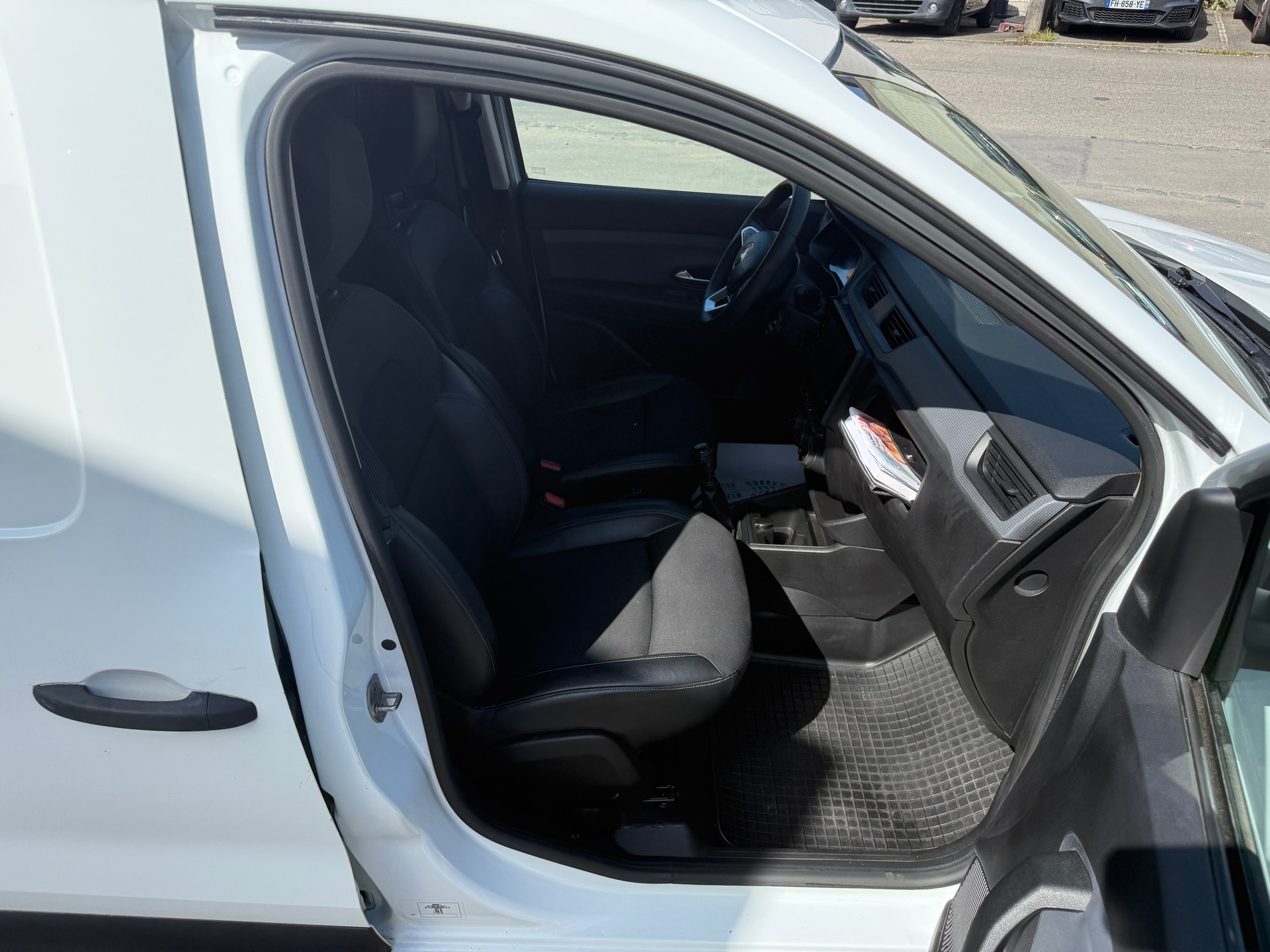 RENAULT Express 1.3TCe 100 PF Access-image-8