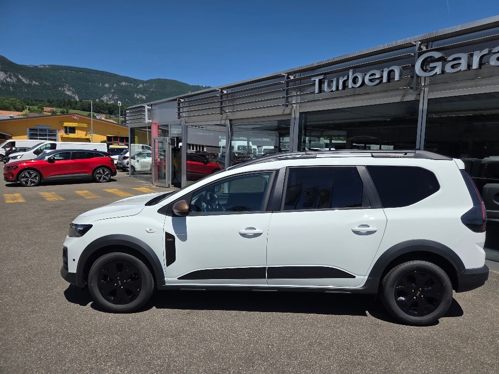DACIA Jogger TCe 110 Extreme-image-1