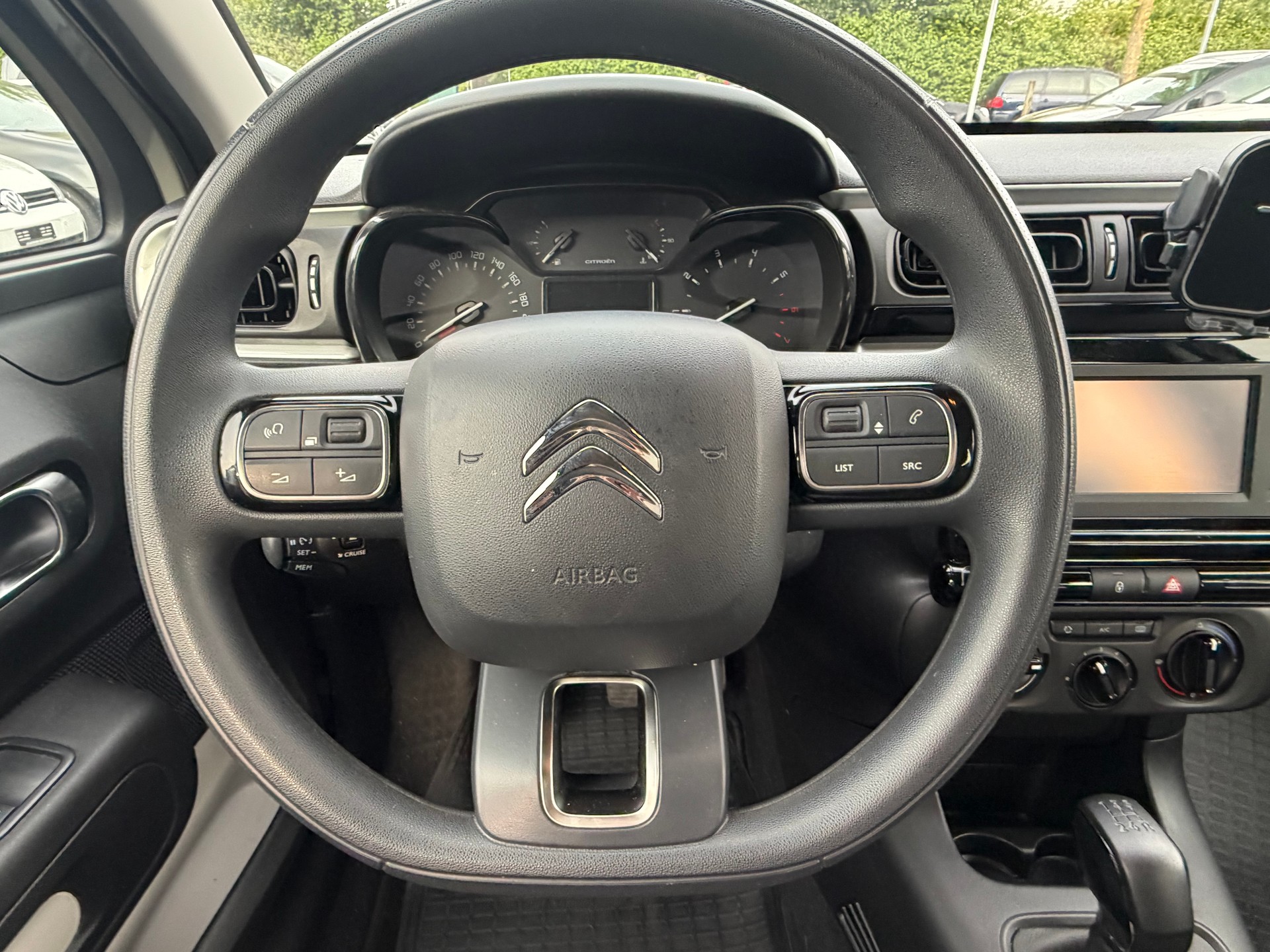 CITROEN C3 1.2i PureTech Feel-image-11