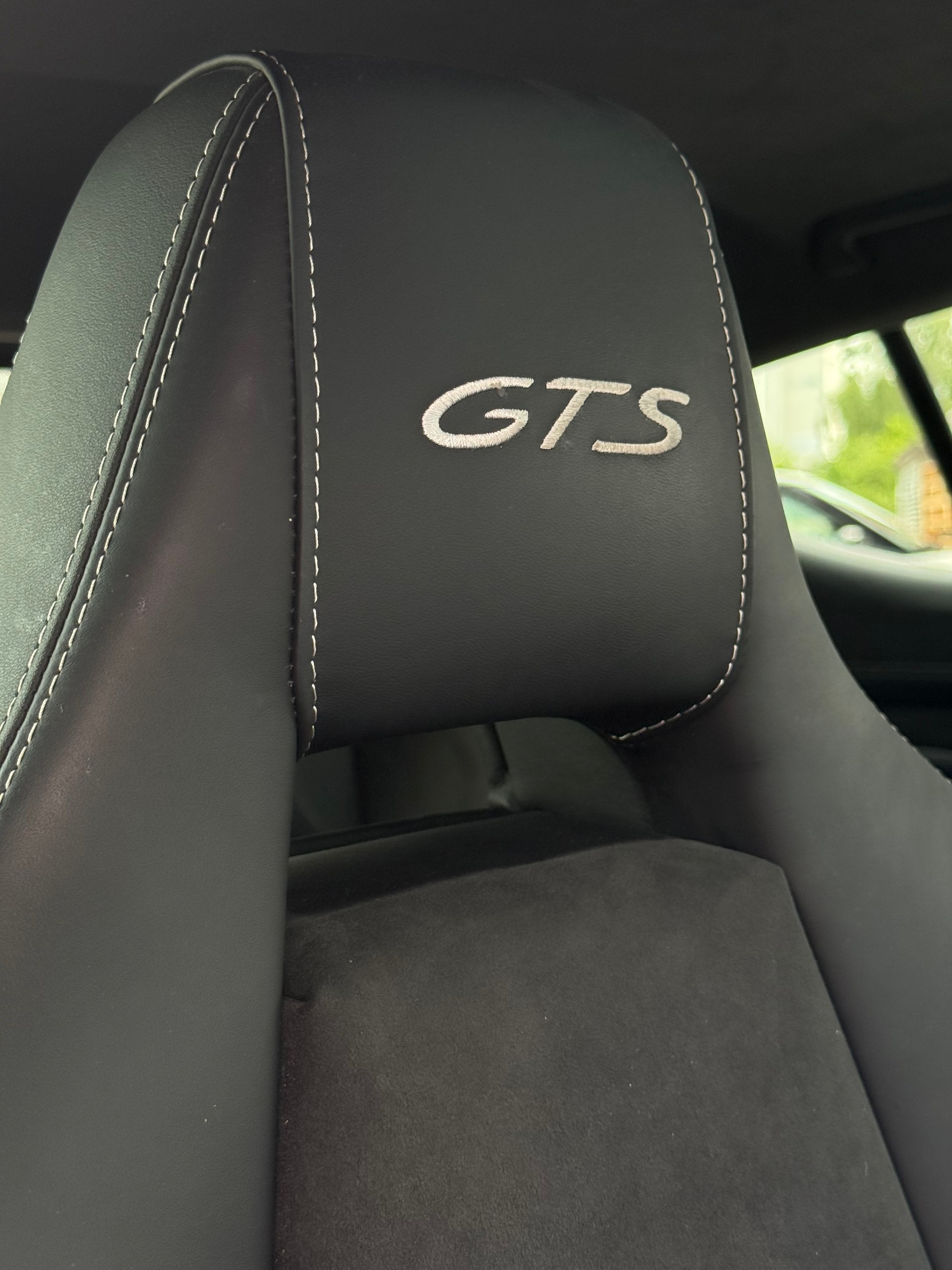 PORSCHE Panamera GTS 4.8 PDK-image-11