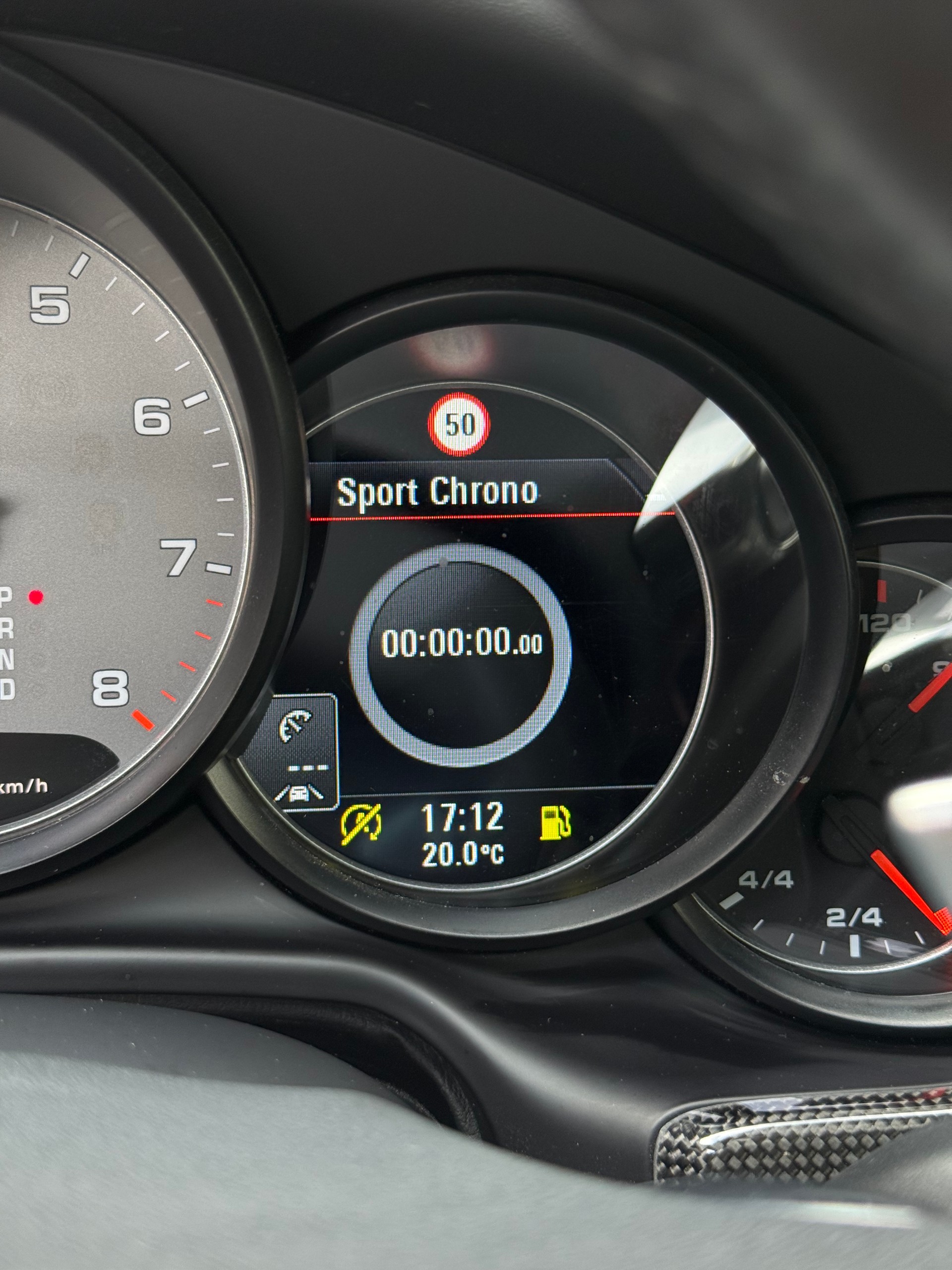 PORSCHE Panamera GTS 4.8 PDK-image-17