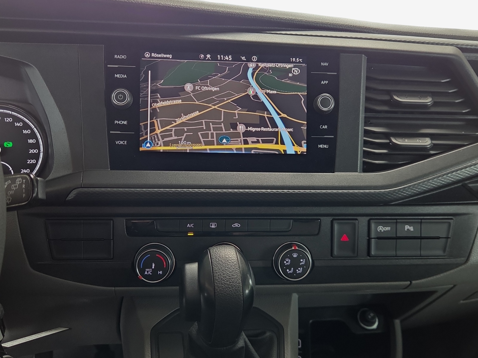 VW T6.1 2.0 TDI DSG-image-10