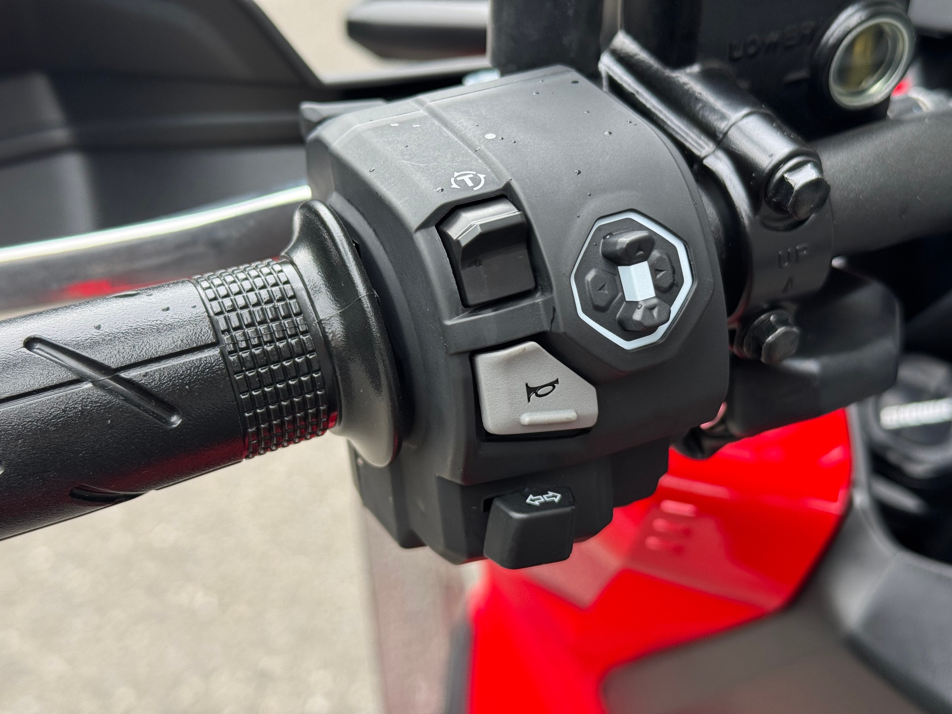 HONDA ADV 350-image-7