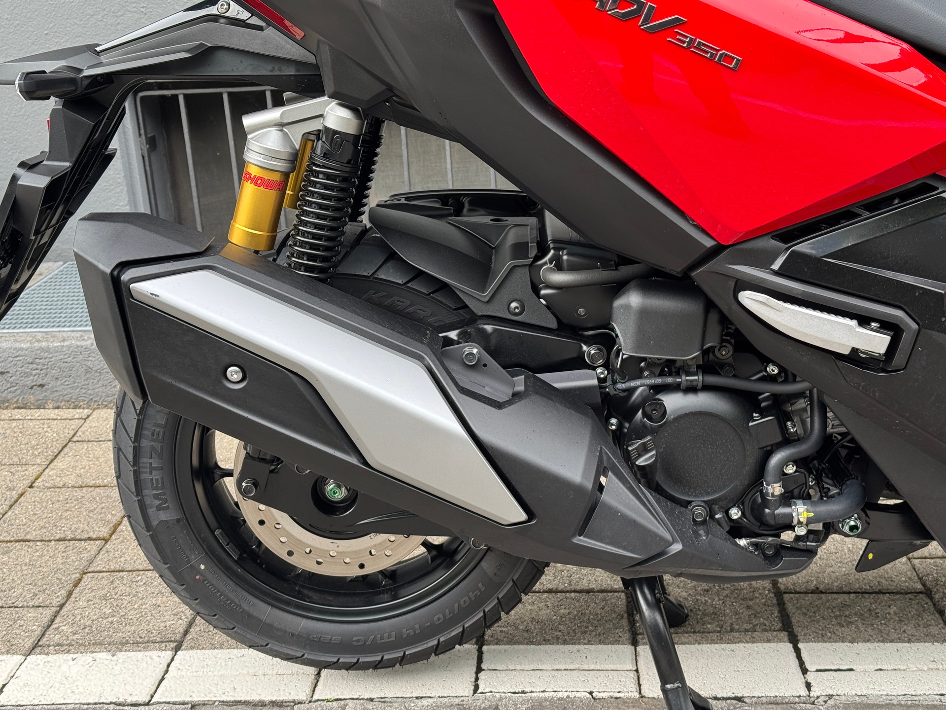 HONDA ADV 350-image-13
