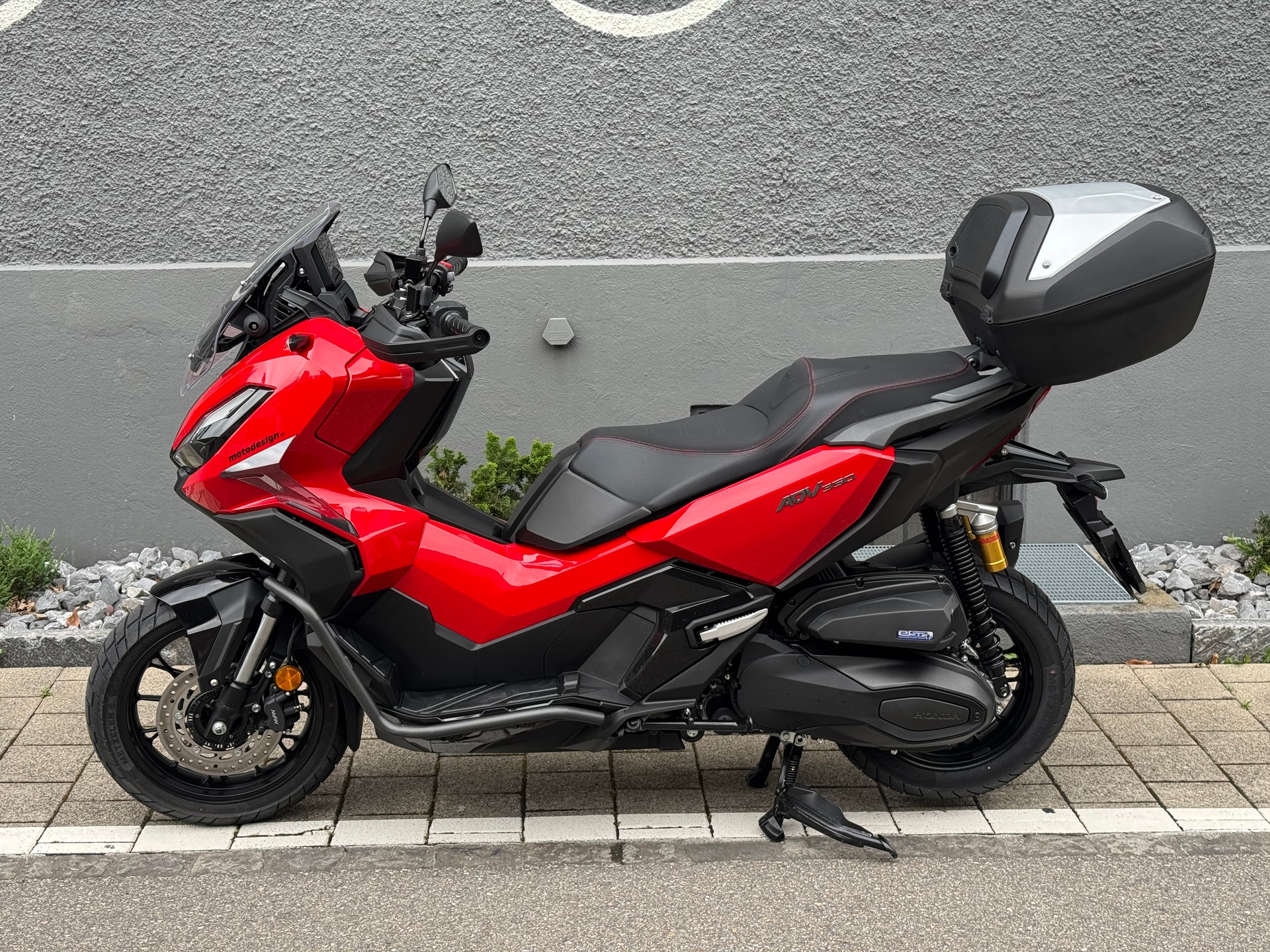 HONDA ADV 350-showroom-element-1