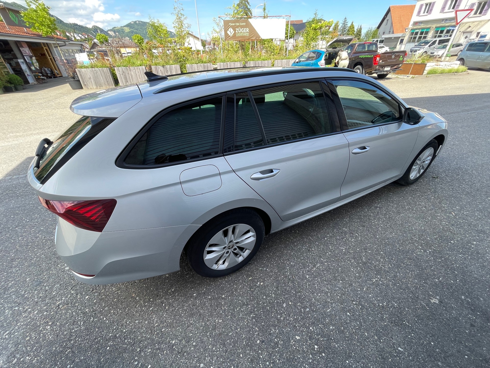 SKODA Octavia Combi 2.0 TDI DSG Ambition 4x4!!! Topausstattung!!
