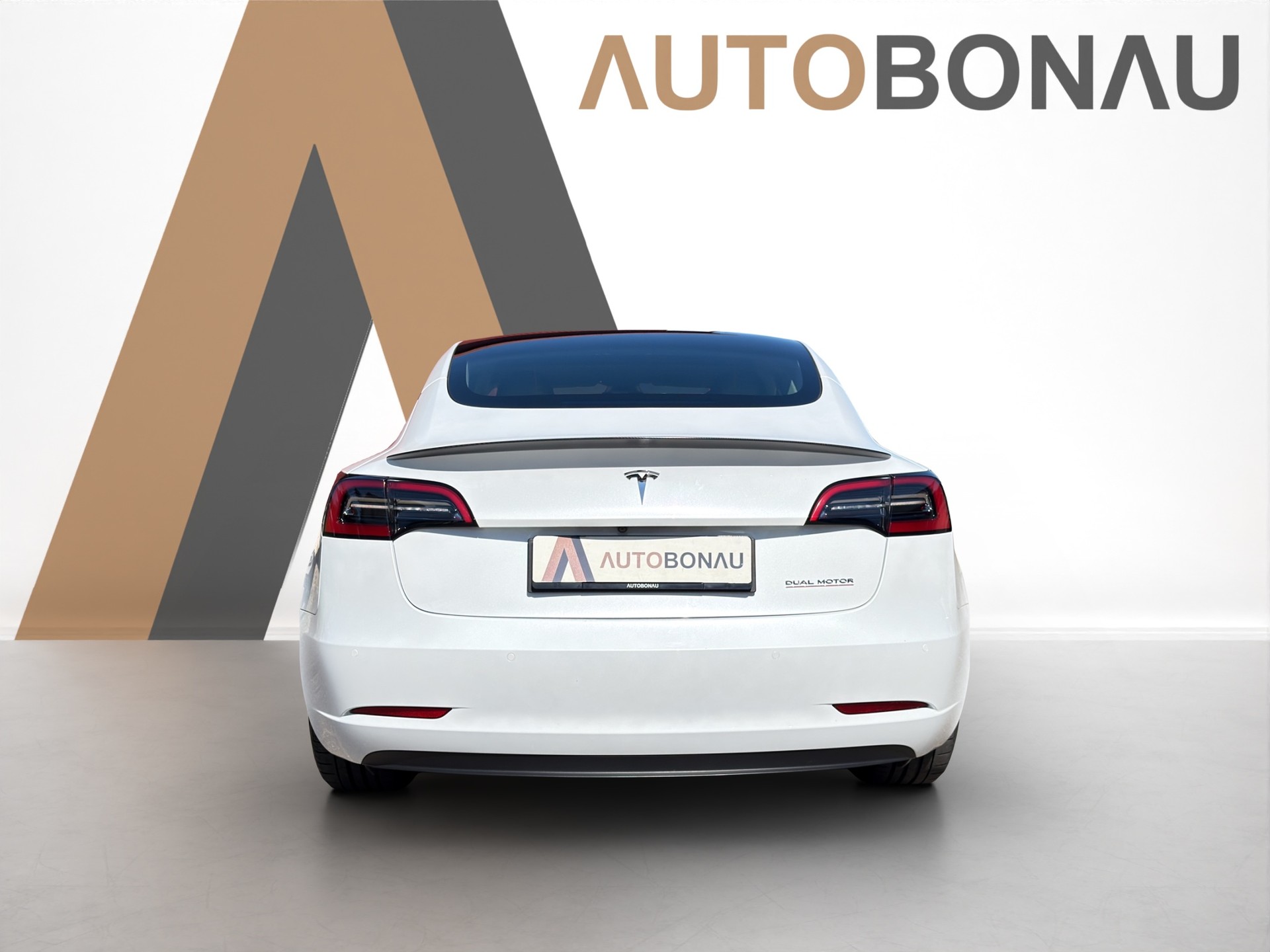 TESLA Model 3 Performance Dual Motor AWD Batterie 93.8%-showroom-element-3