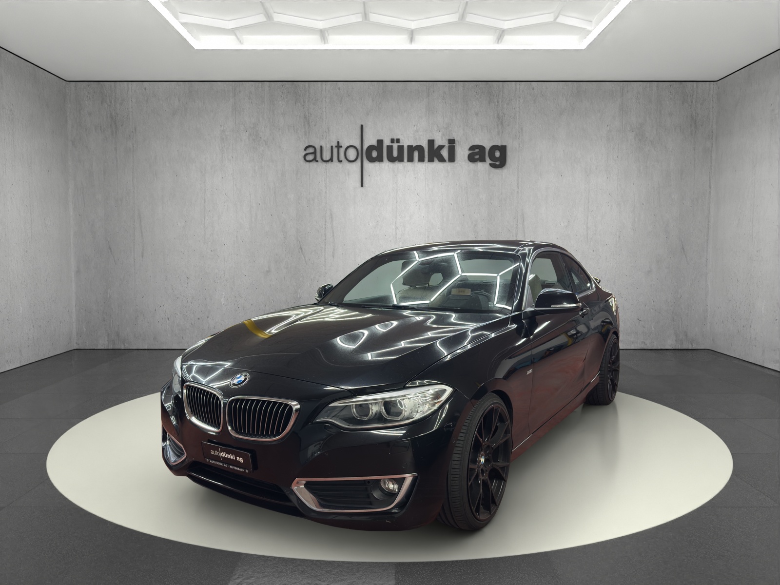 BMW 220i Luxury Line Steptronic