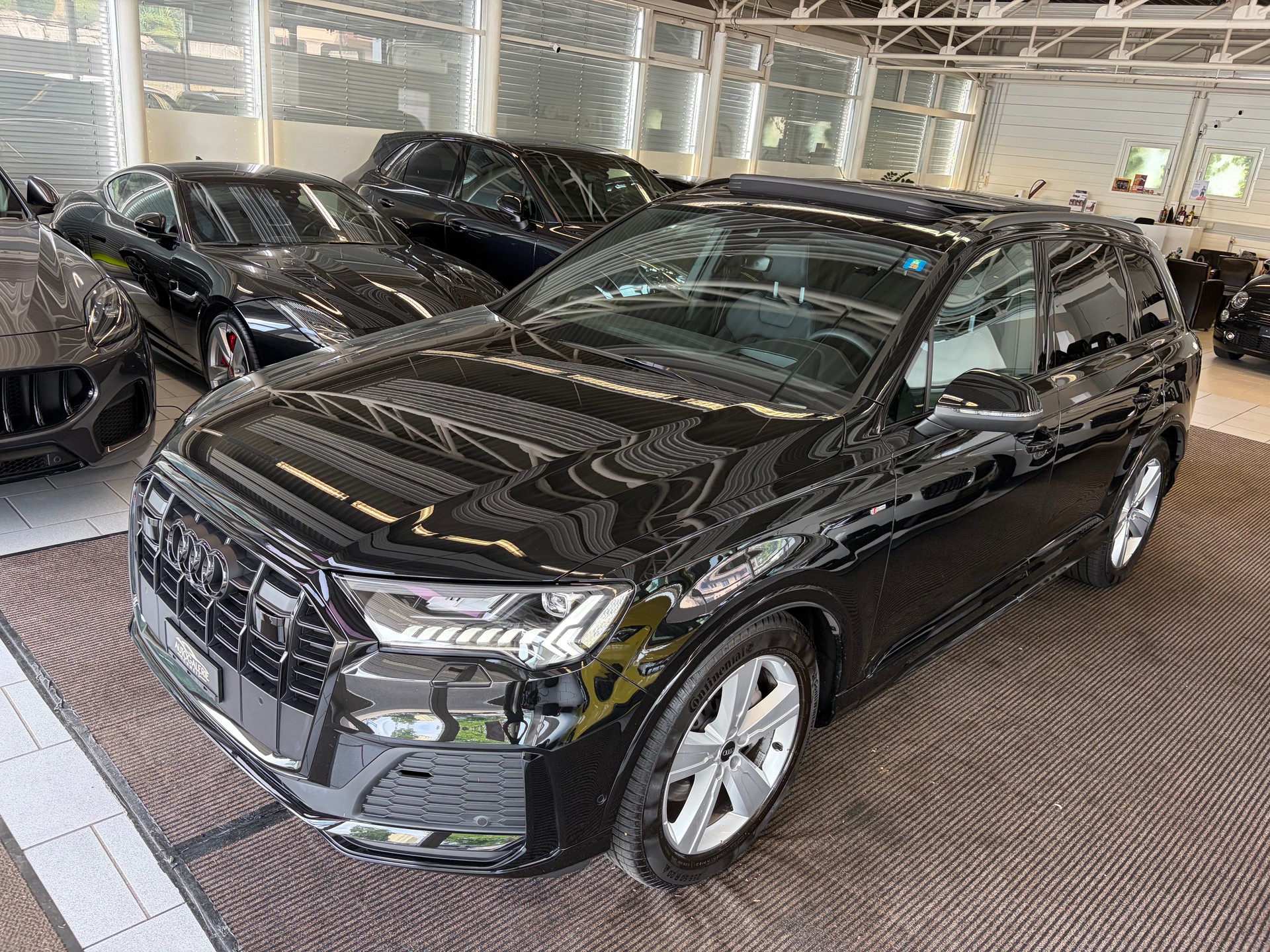 AUDI Q7 50 TDI quattro S Line | CH | Garantie & Free Service | AHK | HeadUp | Pano | 22" | NP: 135K |-image-40
