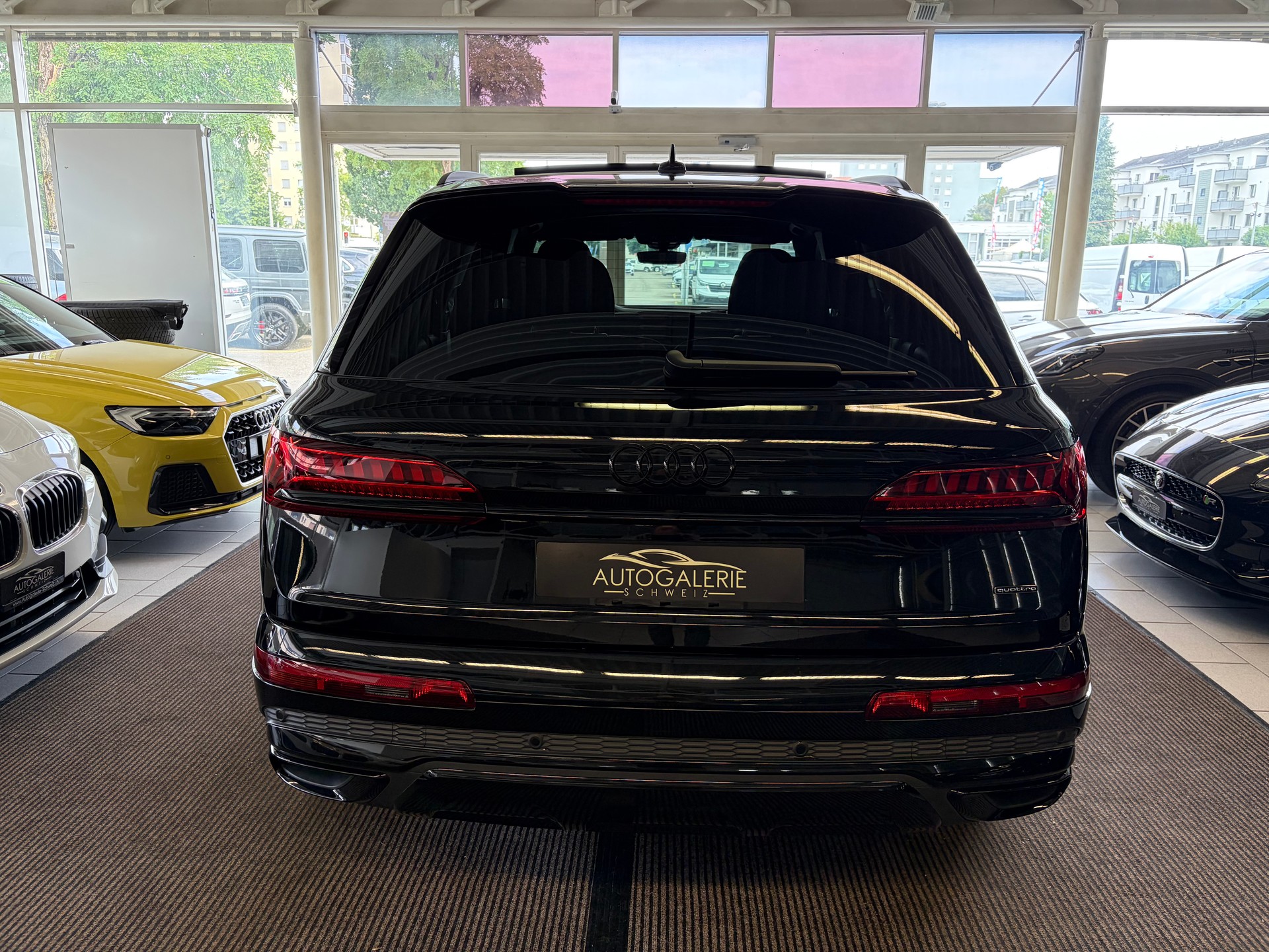 AUDI Q7 50 TDI quattro S Line | CH | Garantie & Free Service | AHK | HeadUp | Pano | 22" | NP: 135K |-image-25