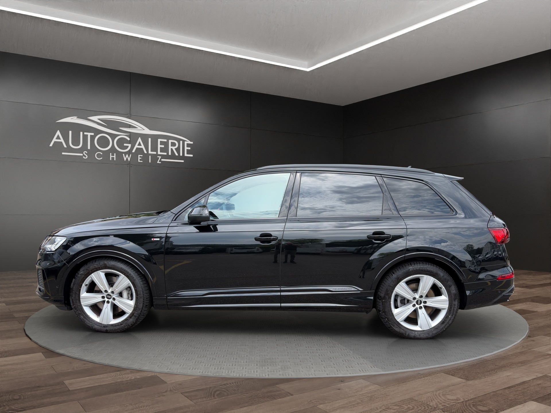 AUDI Q7 50 TDI quattro S Line | CH | Garantie & Free Service | AHK | HeadUp | Pano | 22" | NP: 135K |-showroom-element-1