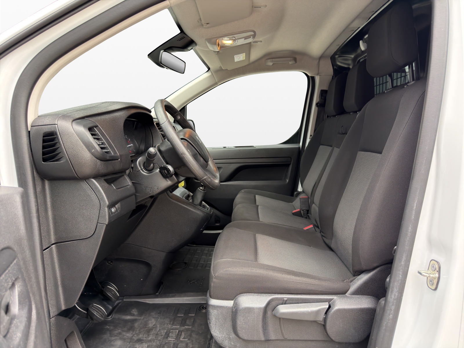 PEUGEOT Expert 1.5 BlueHDi 100 S&S Standard-image-8