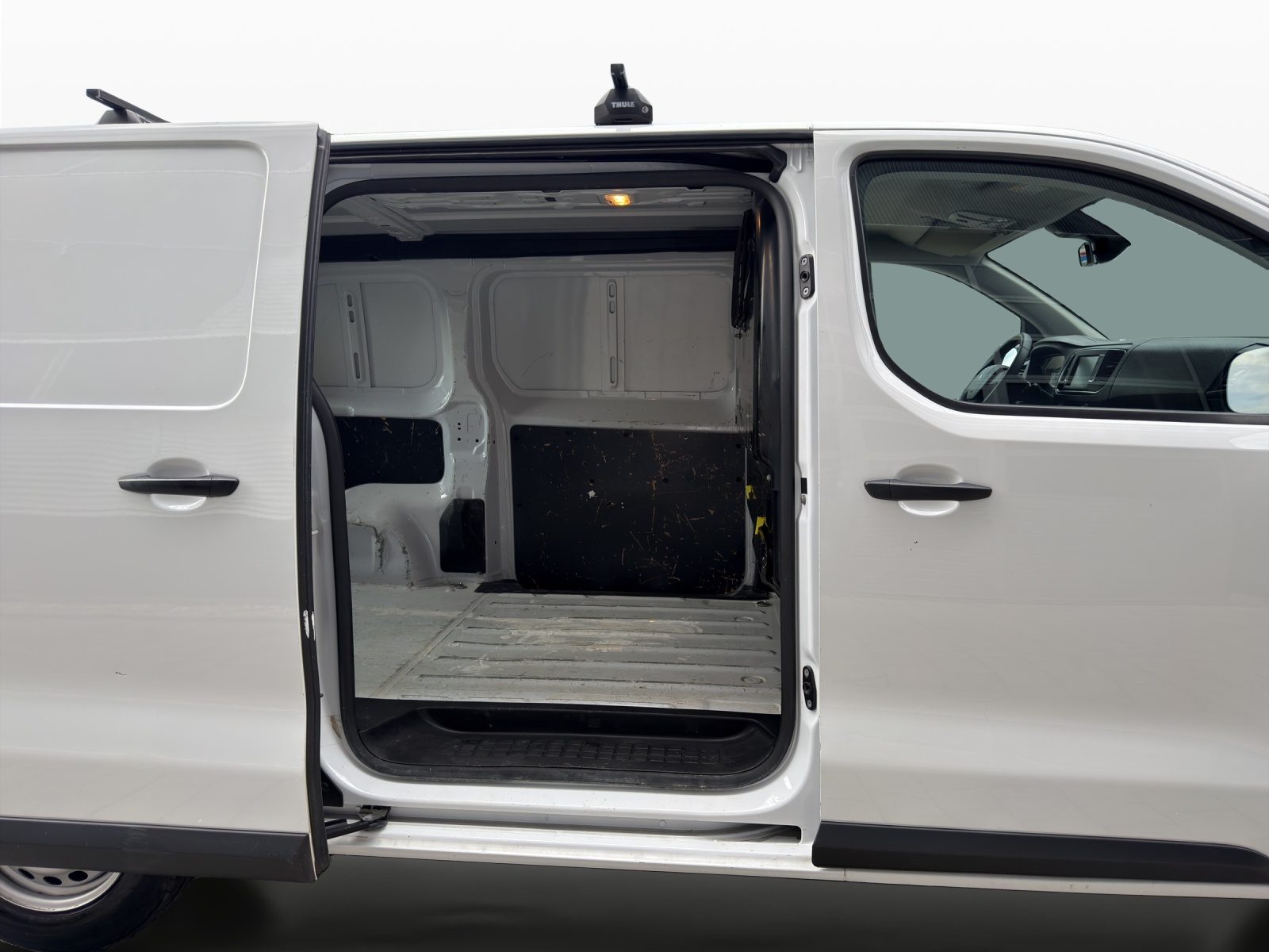 PEUGEOT Expert 1.5 BlueHDi 100 S&S Standard-image-18