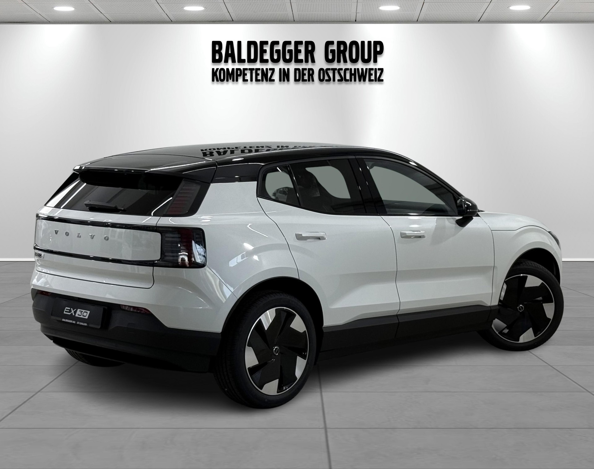 VOLVO EX 30 E60 Twin Plus Performance-showroom-element-1