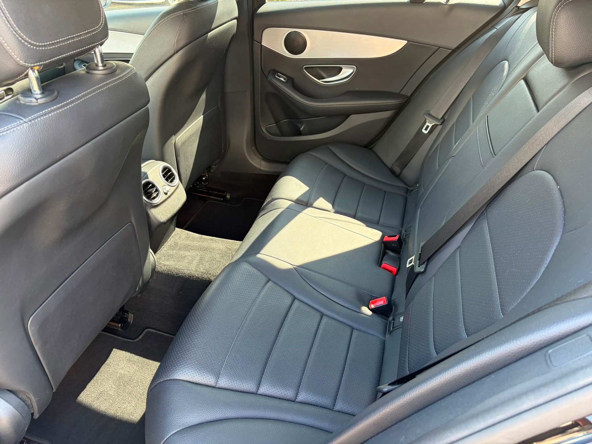 MERCEDES-BENZ C 220 d Swiss Star Avantgarde 4Matic 9G-Tronic-image-14
