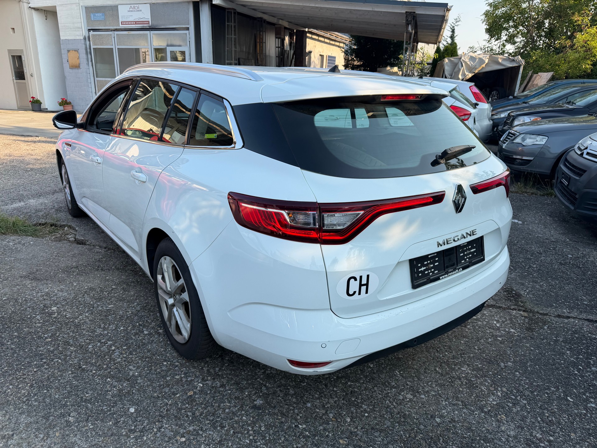 RENAULT Mégane Grandtour 1.5 dCi Business EDC-image-4