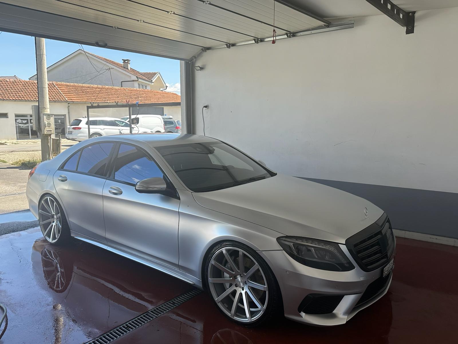 MERCEDES-BENZ S 500 V8 4matic