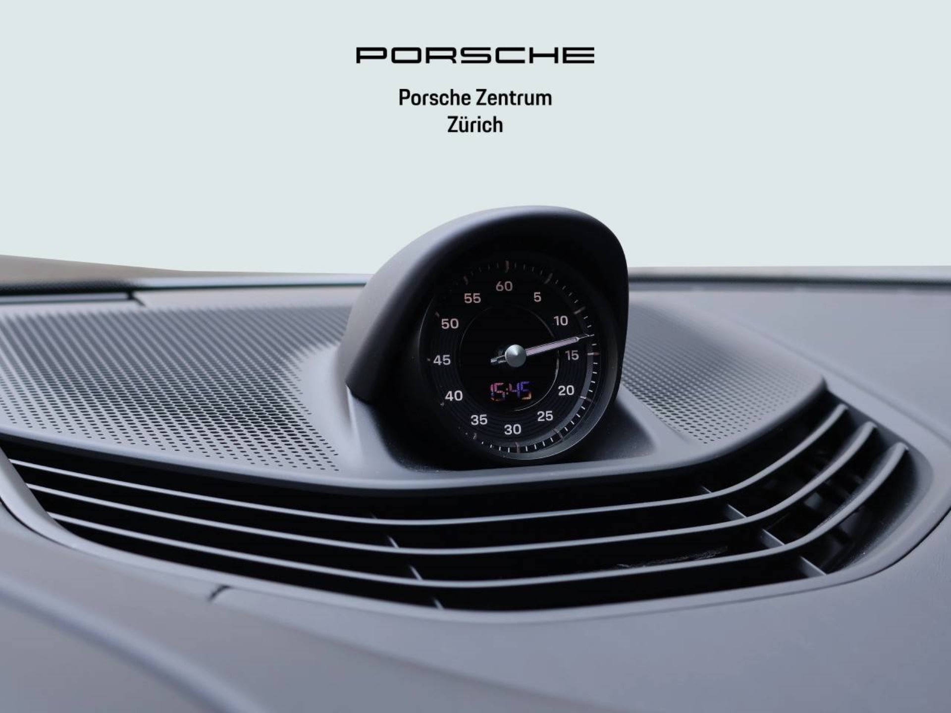 PORSCHE Taycan GTS Sport Turismo-image-29