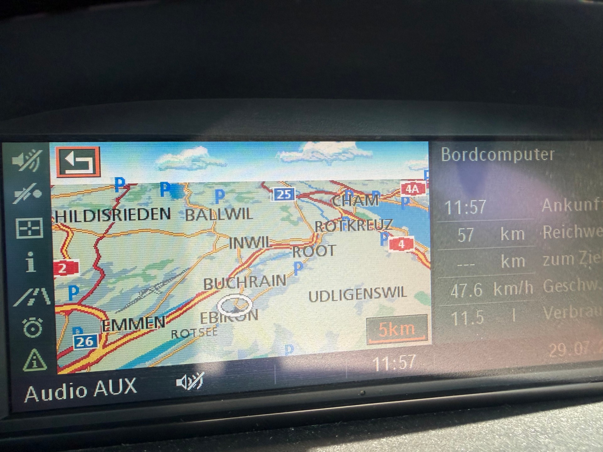 BMW 330i xDrive Coupé-image-13