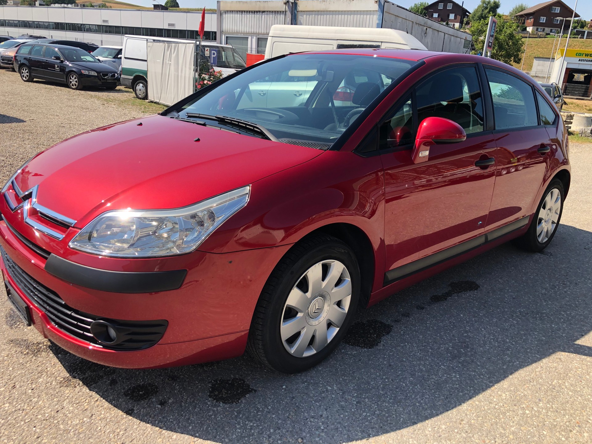 CITROEN C4 Berline 1.6i 16V VTR-image-1