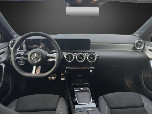 MERCEDES-BENZ A 220 d 8G-DCT-image-5