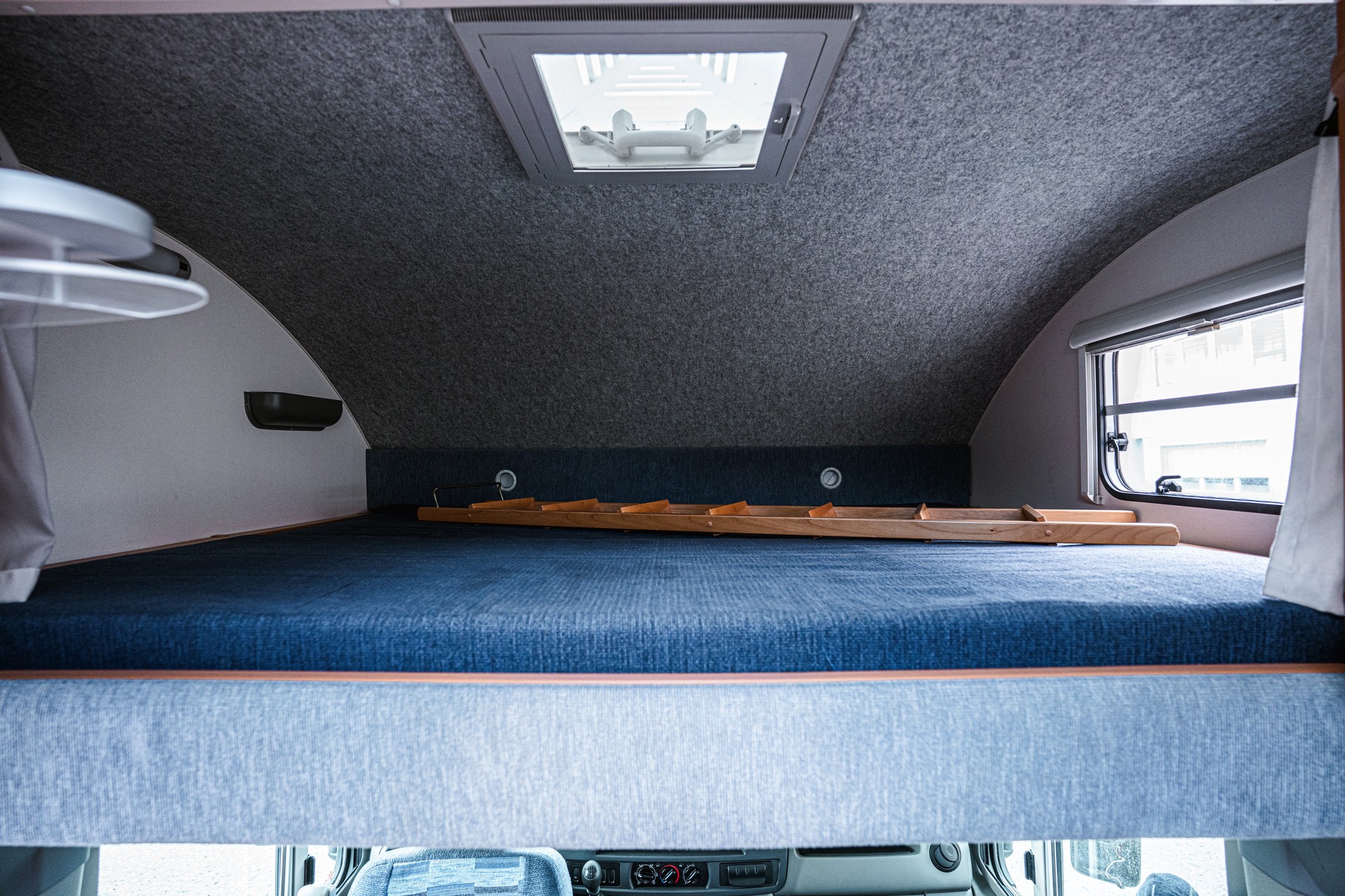 RENAULT Knaus Sun Traveller / Ab MFK-image-6