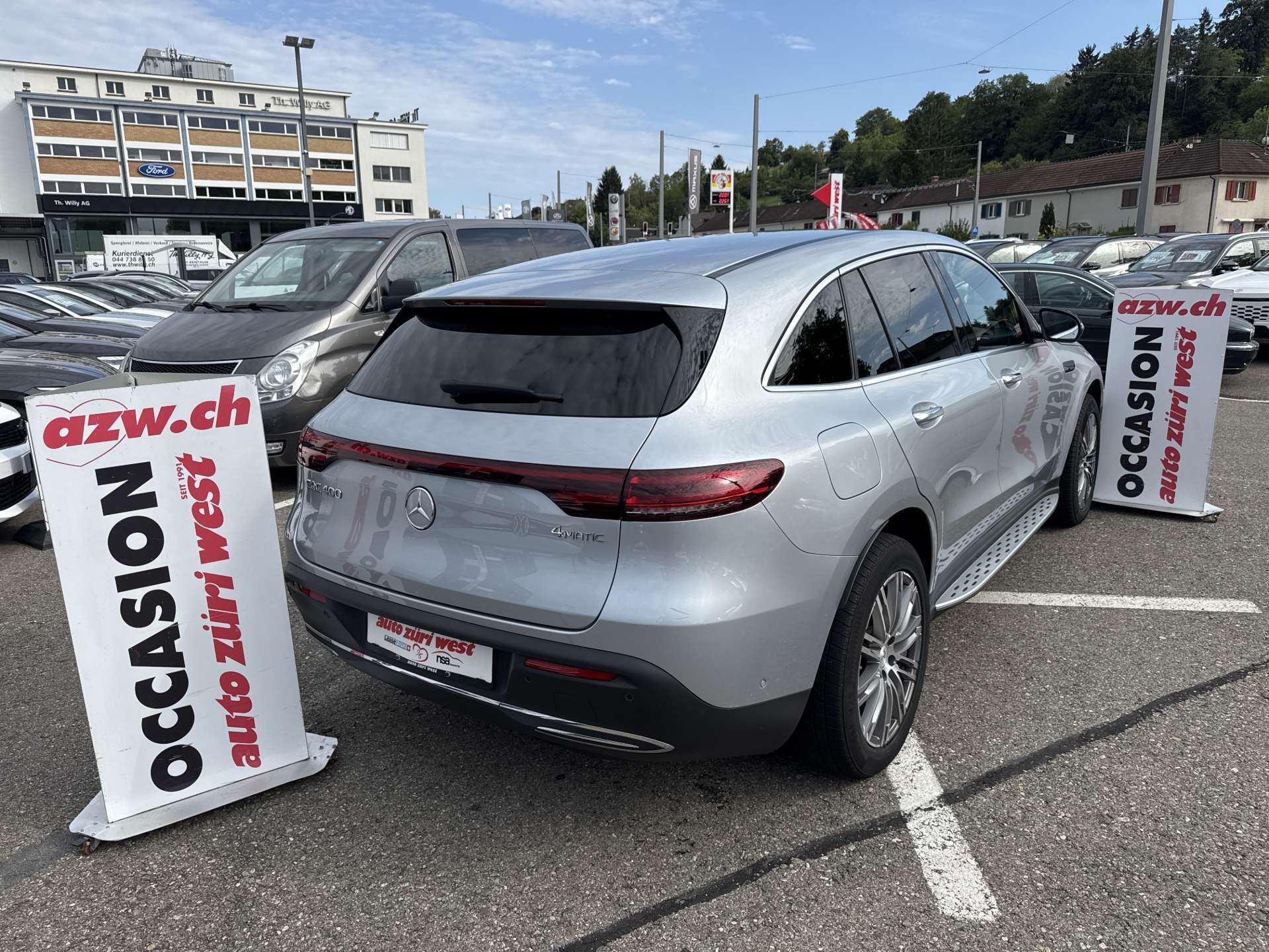 MERCEDES-BENZ EQC 400 408PS 4Matic Automat-showroom-element-2