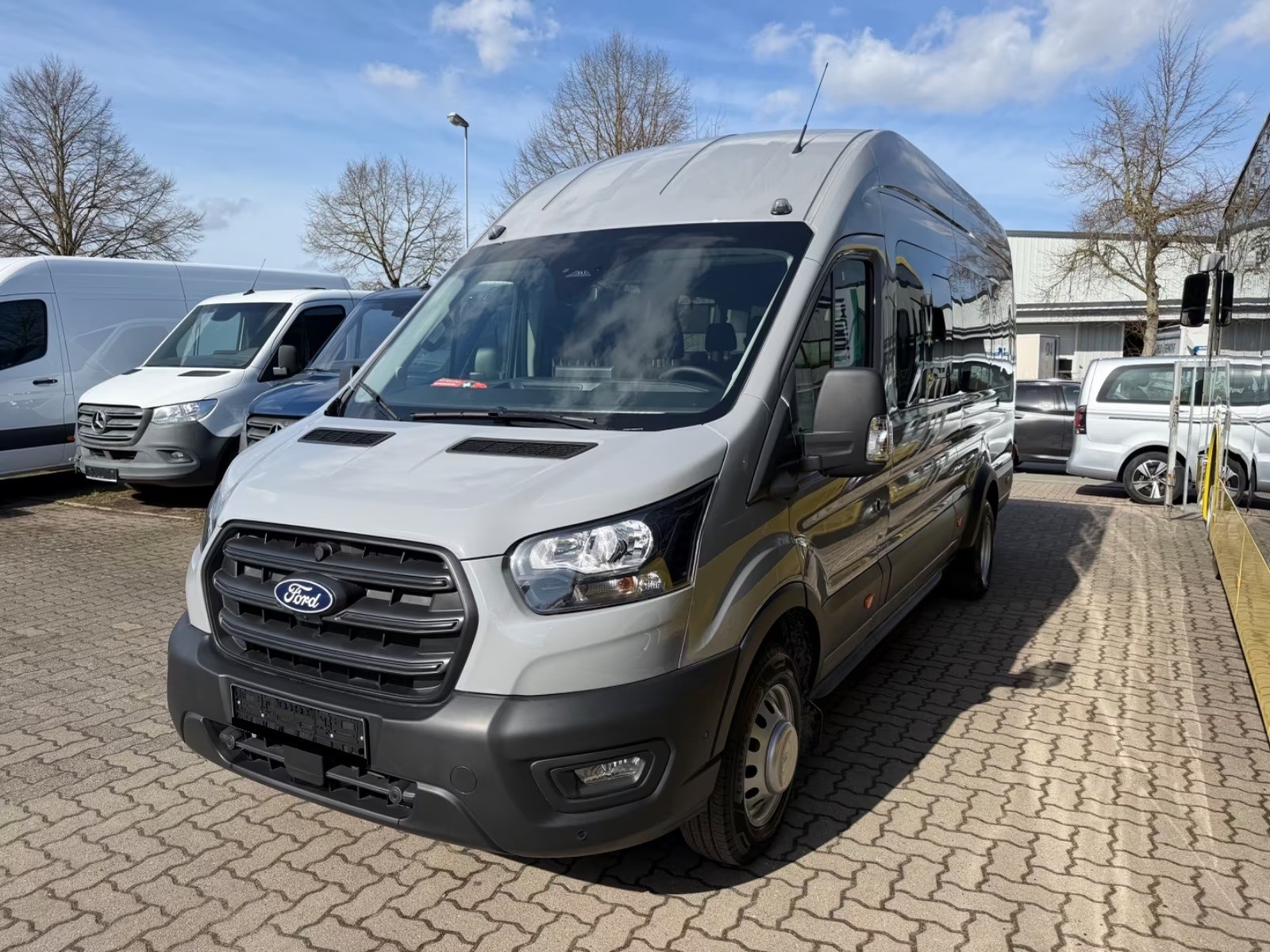 FORD Transit 460 18 Sitzer Klima Kamera Tempomat
