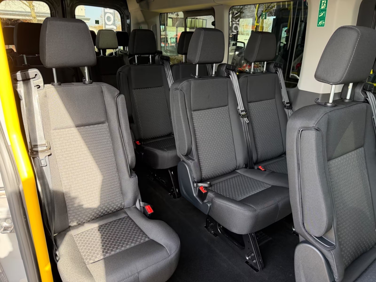 FORD Transit 460 18 Sitzer Klima Kamera Tempomat-image-10