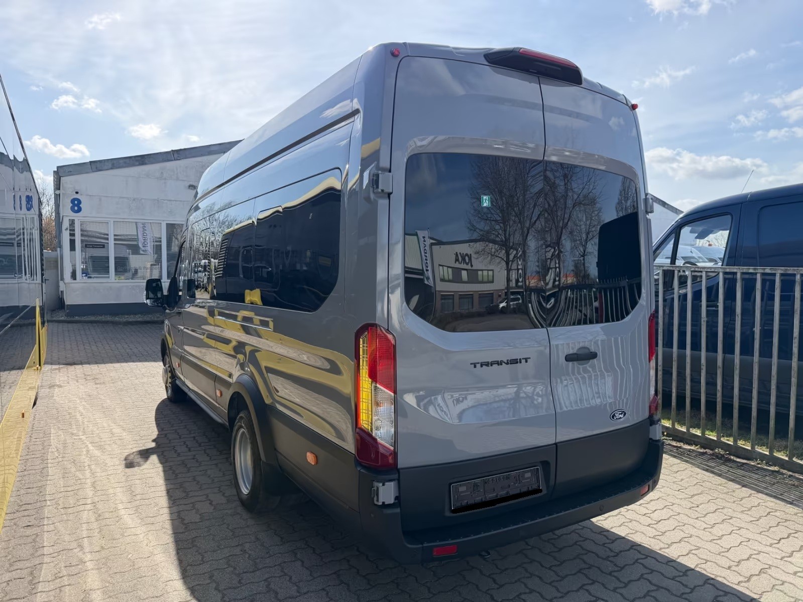 FORD Transit 460 18 Sitzer Klima Kamera Tempomat-showroom-element-1