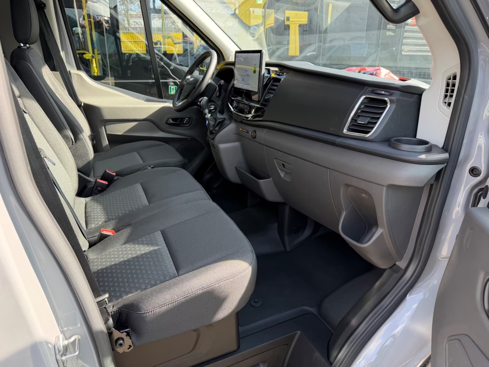 FORD Transit 460 18 Sitzer Klima Kamera Tempomat-image-5
