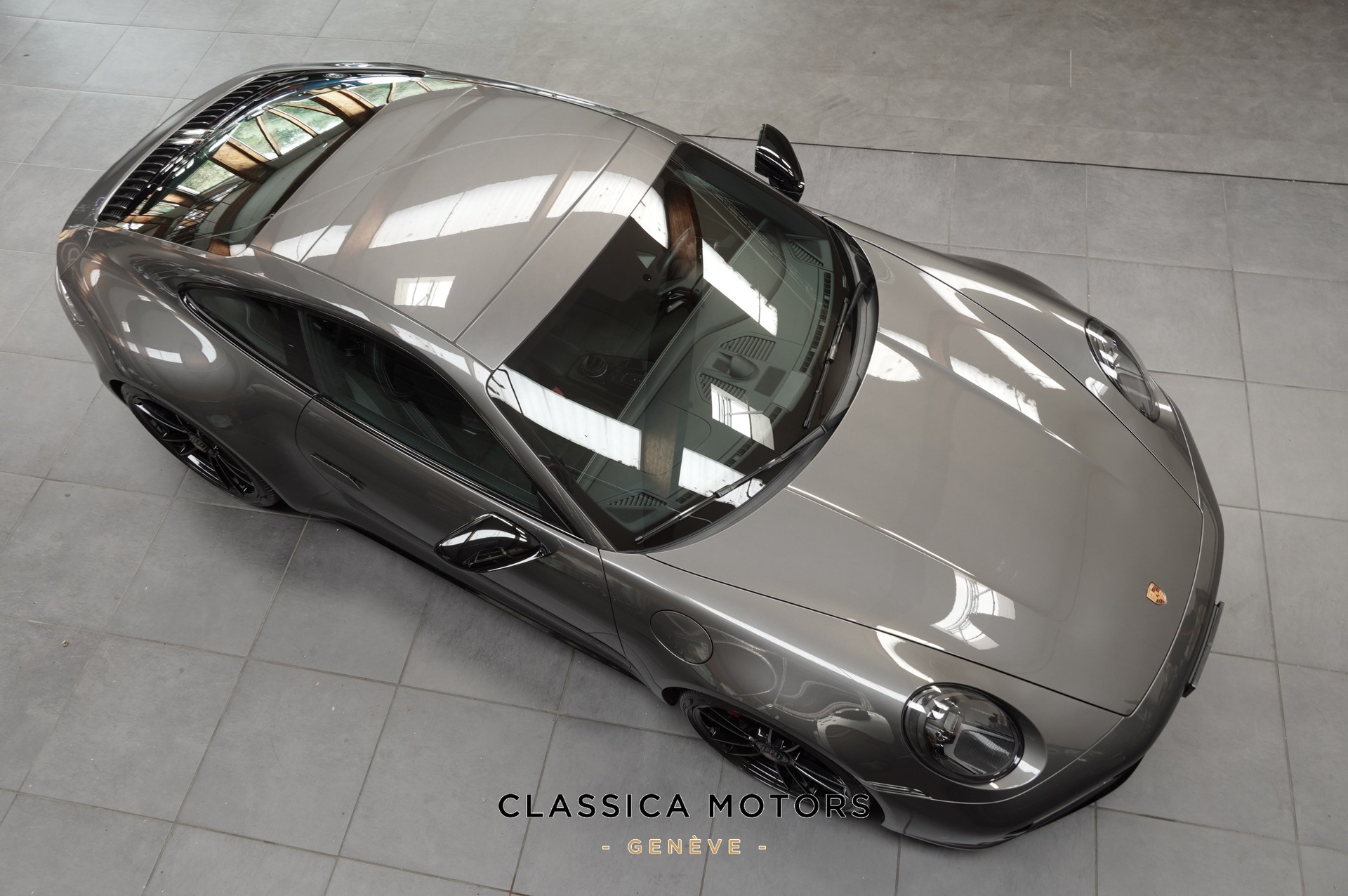 PORSCHE 911 Carrera 4 GTS PDK-image-15