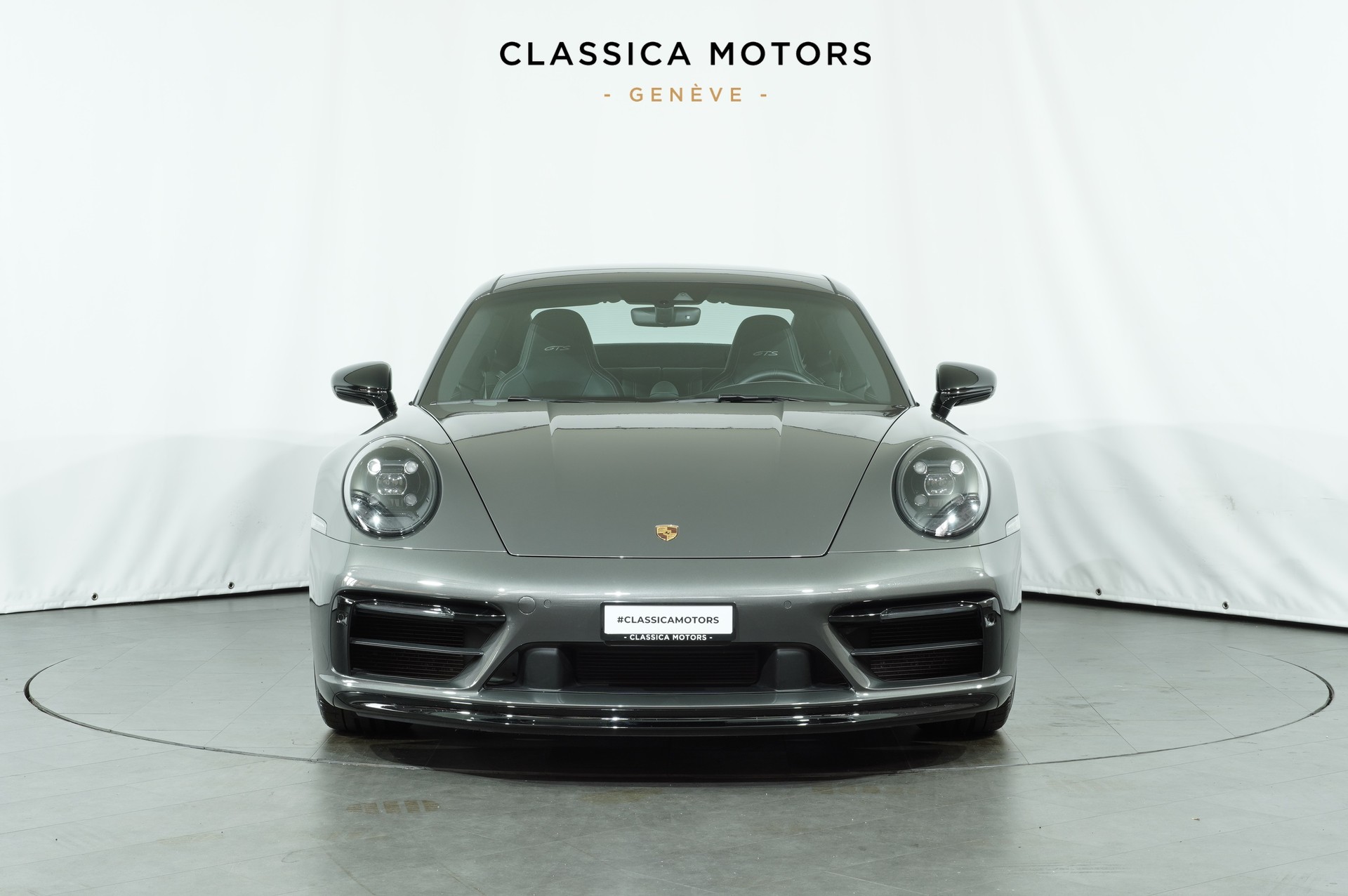 PORSCHE 911 Carrera 4 GTS PDK-image-8