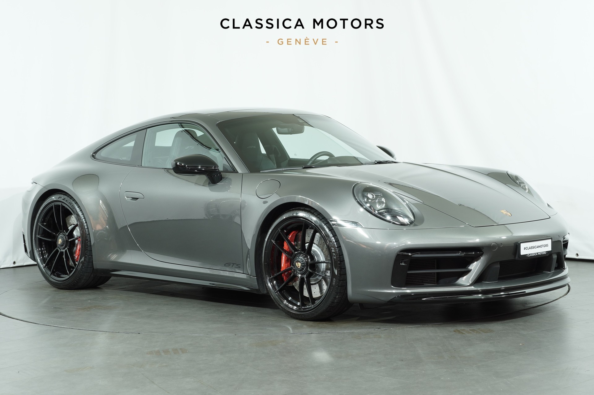 PORSCHE 911 Carrera 4 GTS PDK-showroom-element-1